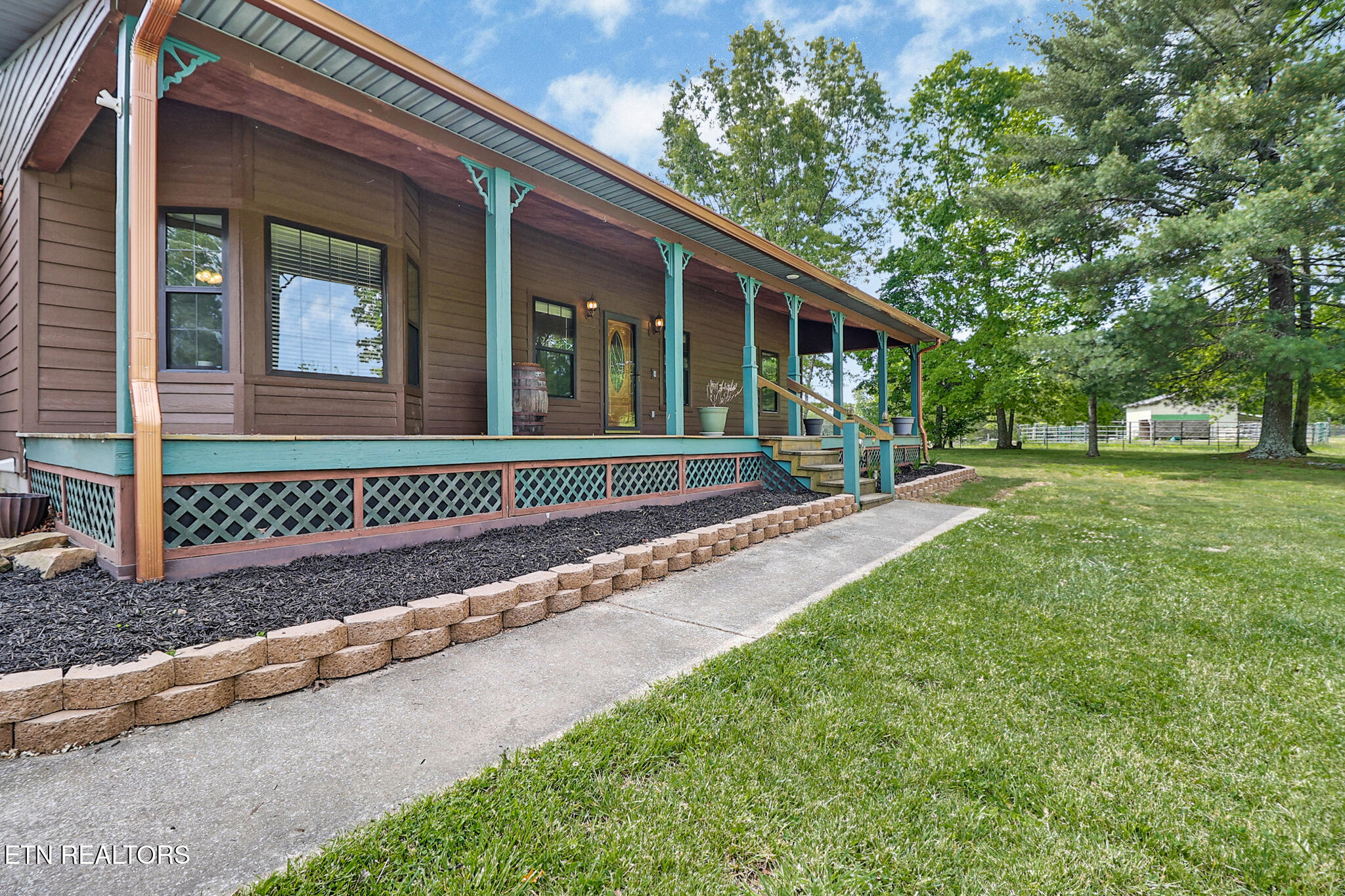 8429 S Highway 127 Crossville TN 38572