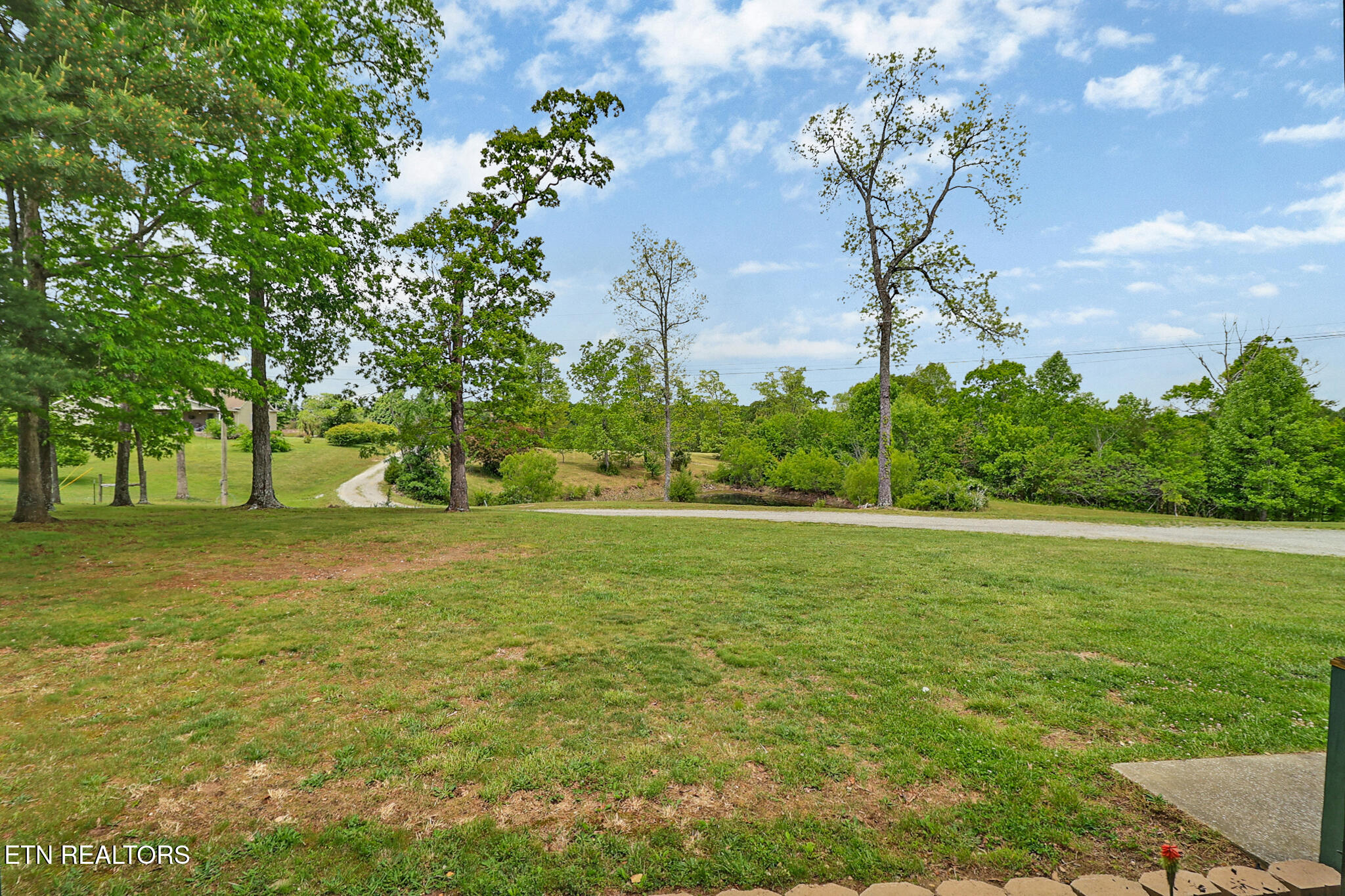 8429 S Highway 127 Crossville TN 38572