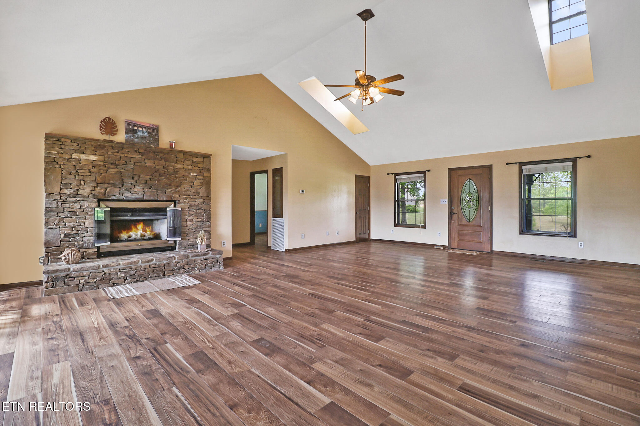 8429 S Highway 127 Crossville TN 38572