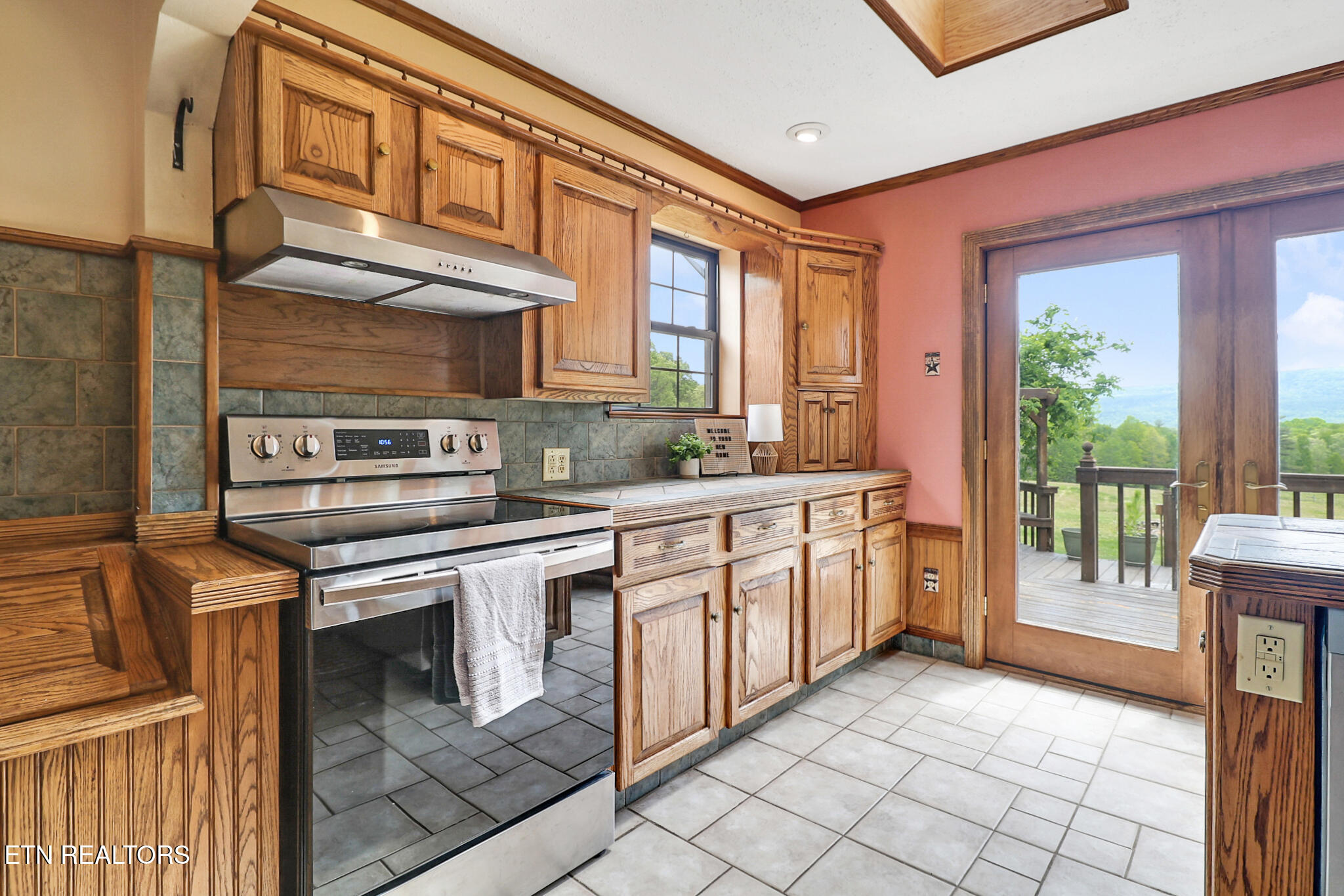 8429 S Highway 127 Crossville TN 38572