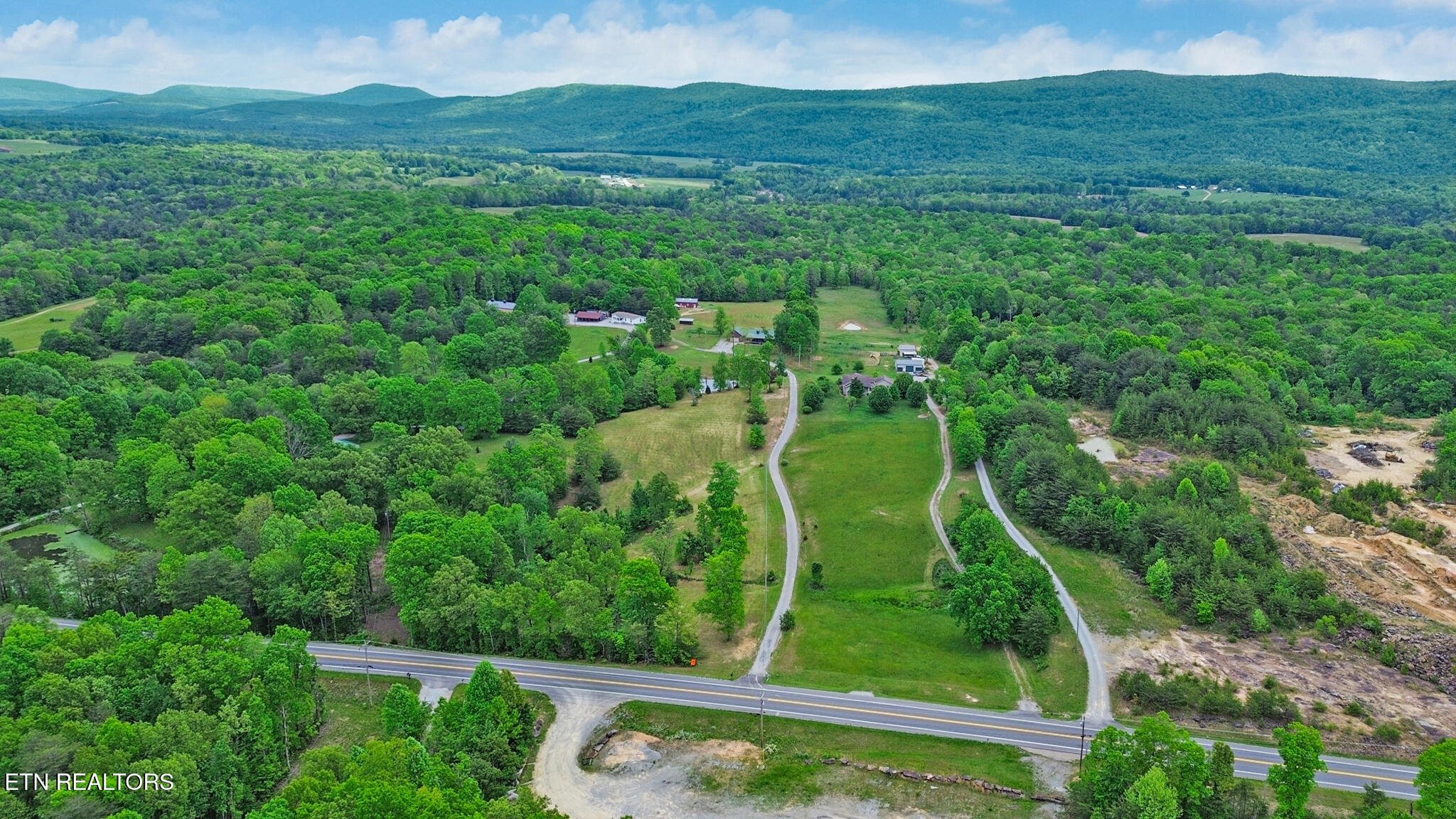 8429 S Highway 127 Crossville TN 38572