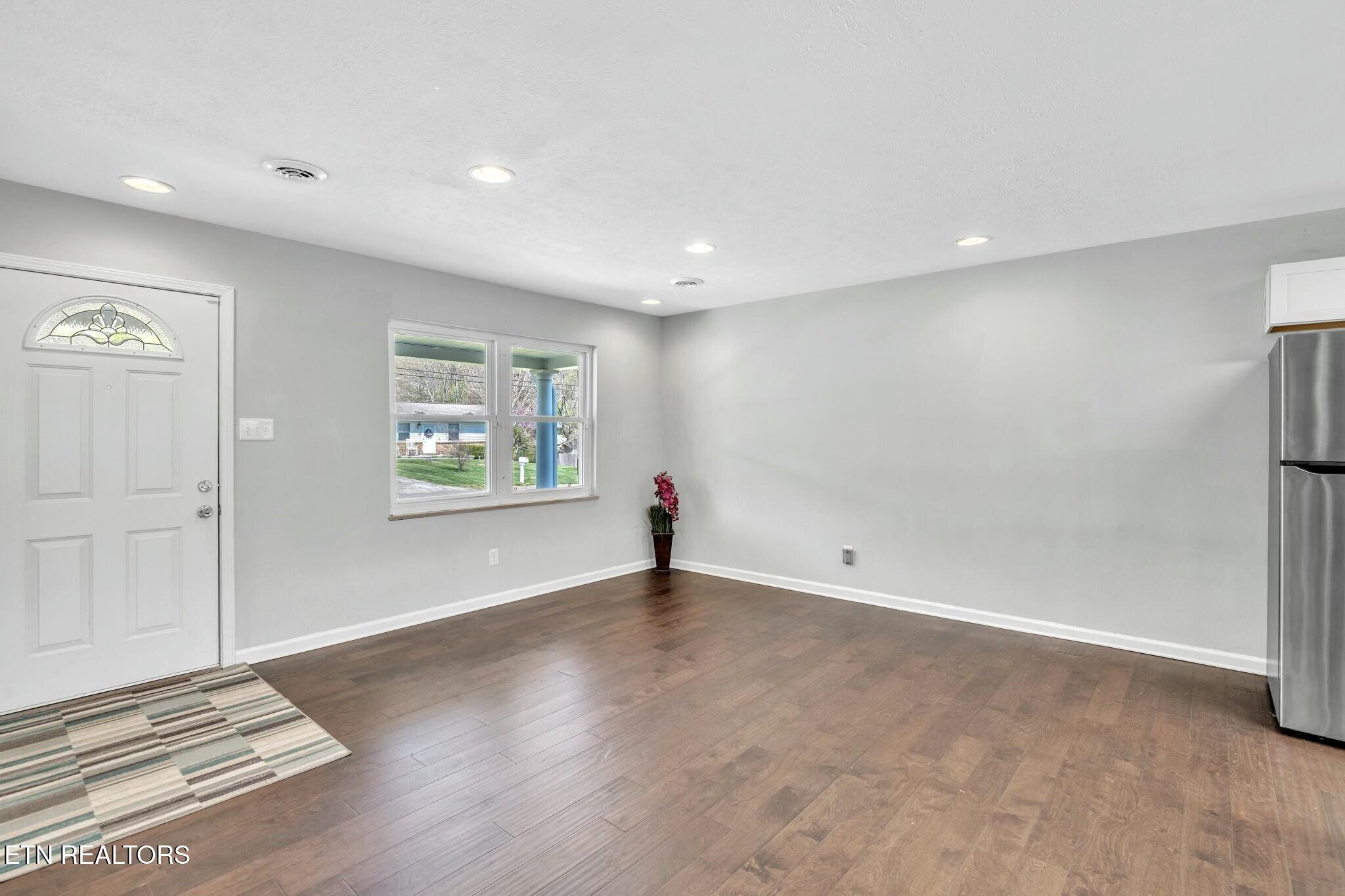 6553 E Garwood Circle Knoxville TN 37918