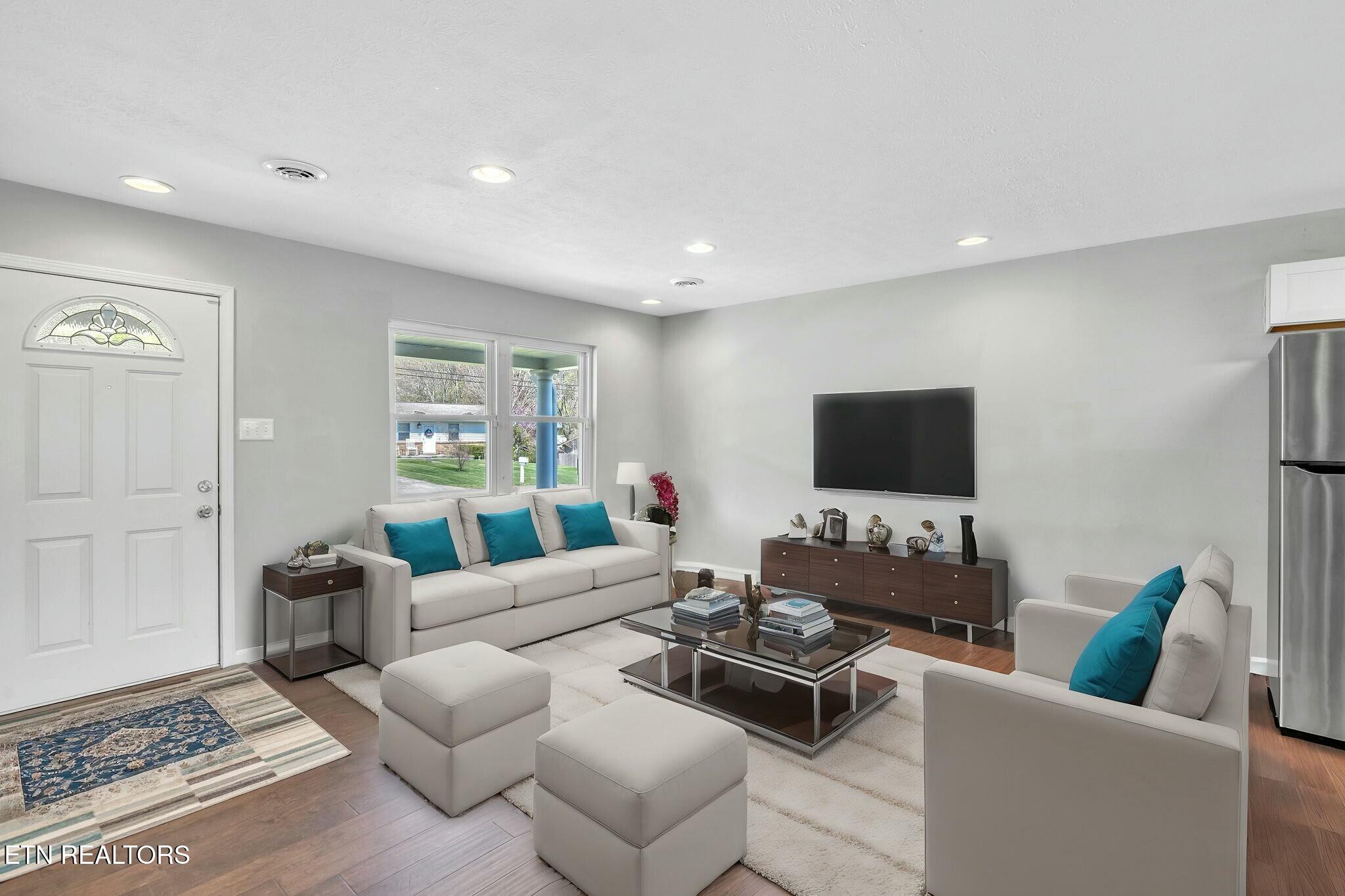 6553 E Garwood Circle Knoxville TN 37918