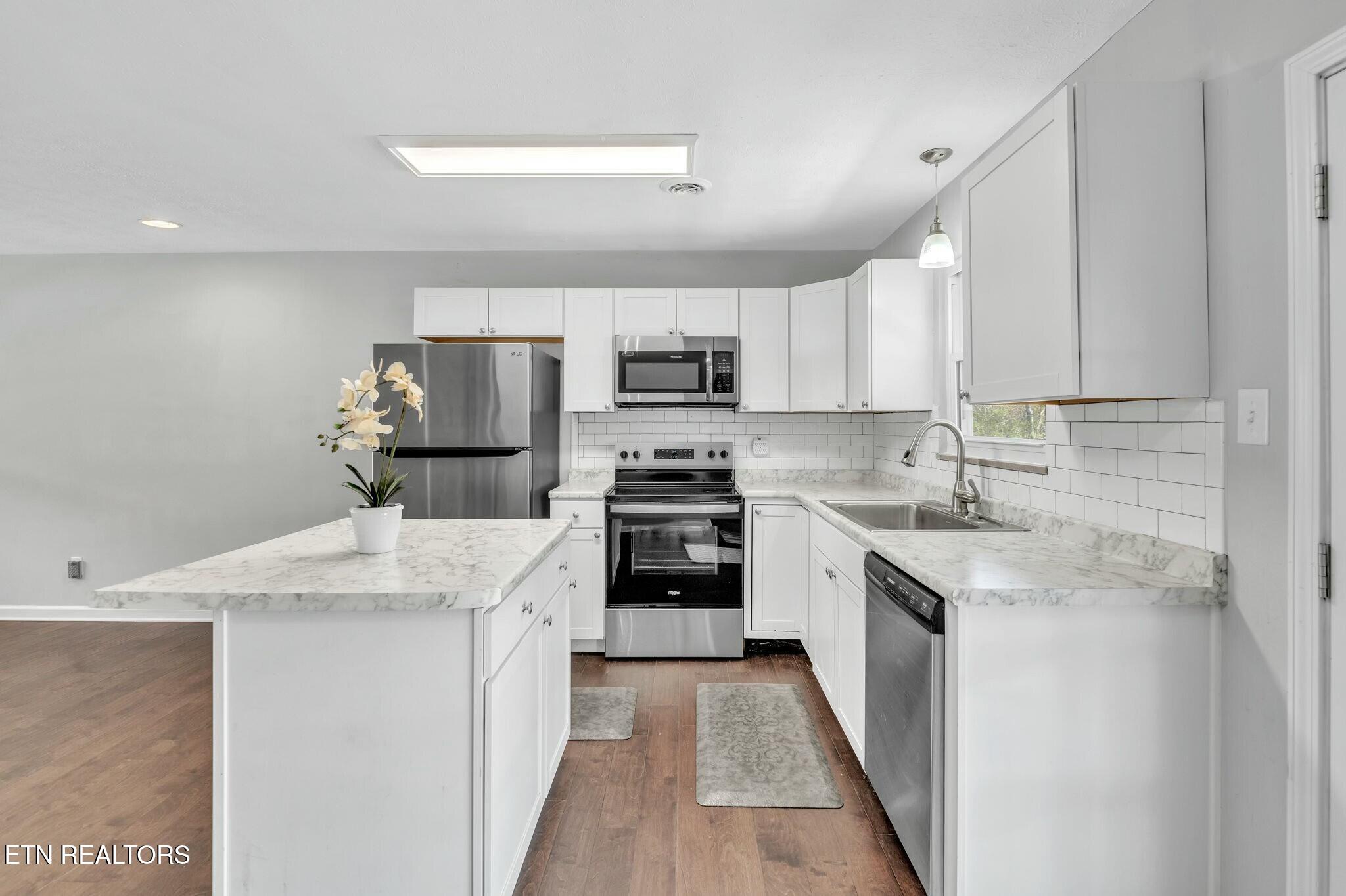 6553 E Garwood Circle Knoxville TN 37918