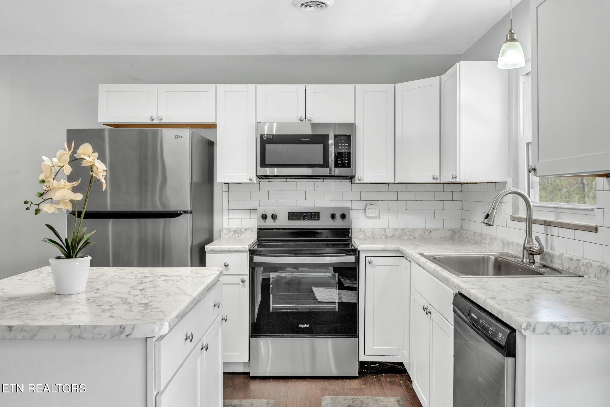 6553 E Garwood Circle Knoxville TN 37918