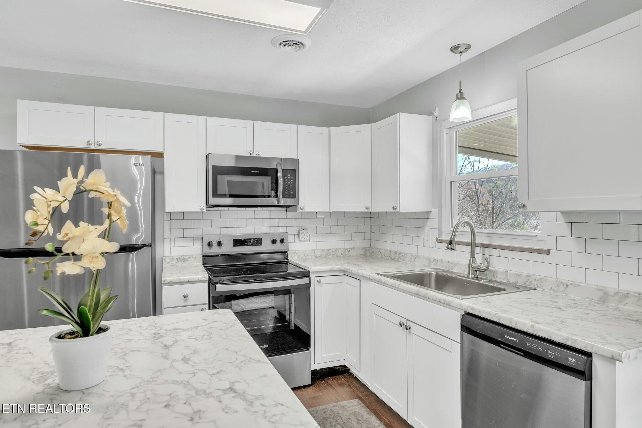 6553 E Garwood Circle Knoxville TN 37918