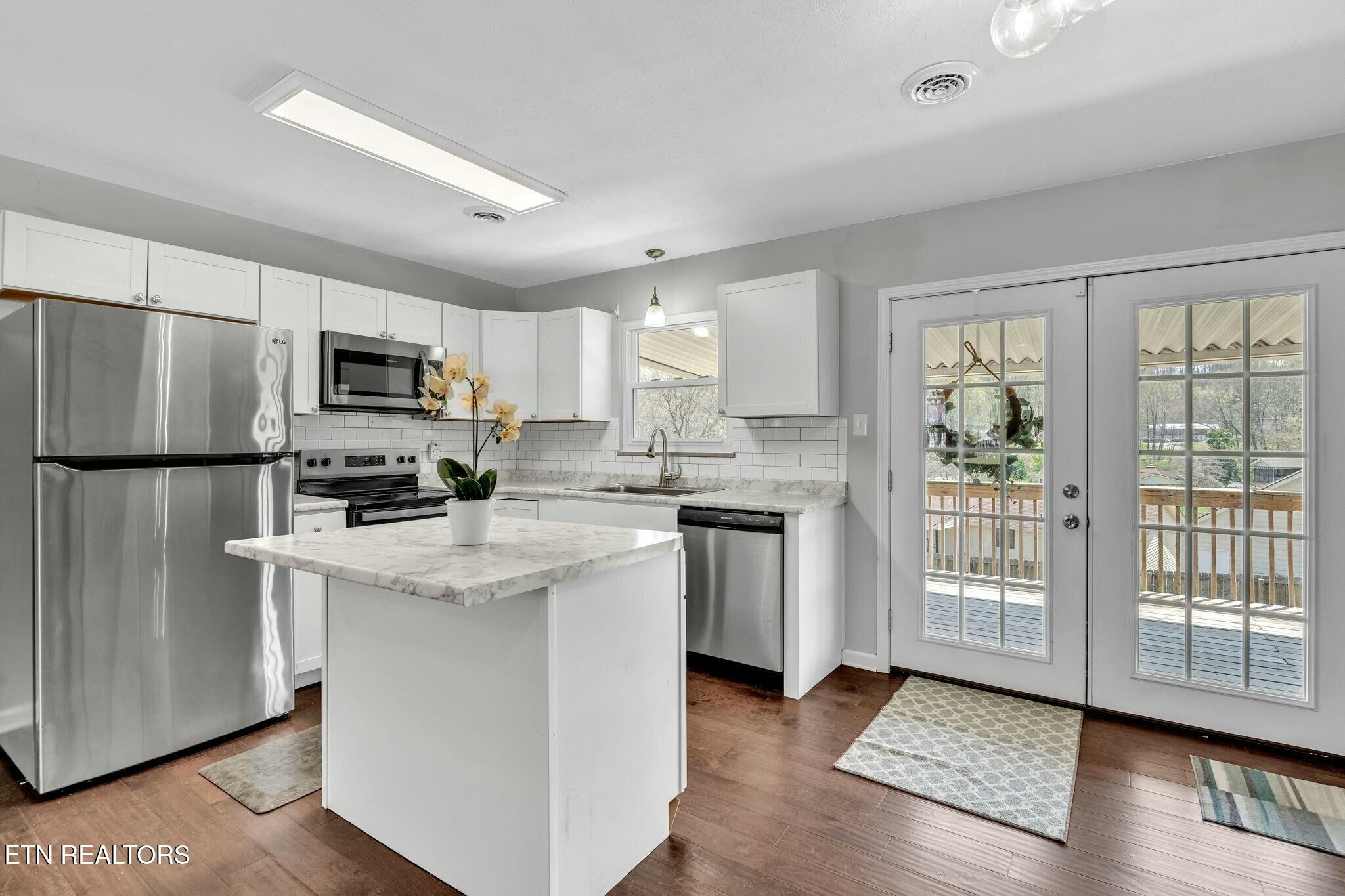 6553 E Garwood Circle Knoxville TN 37918