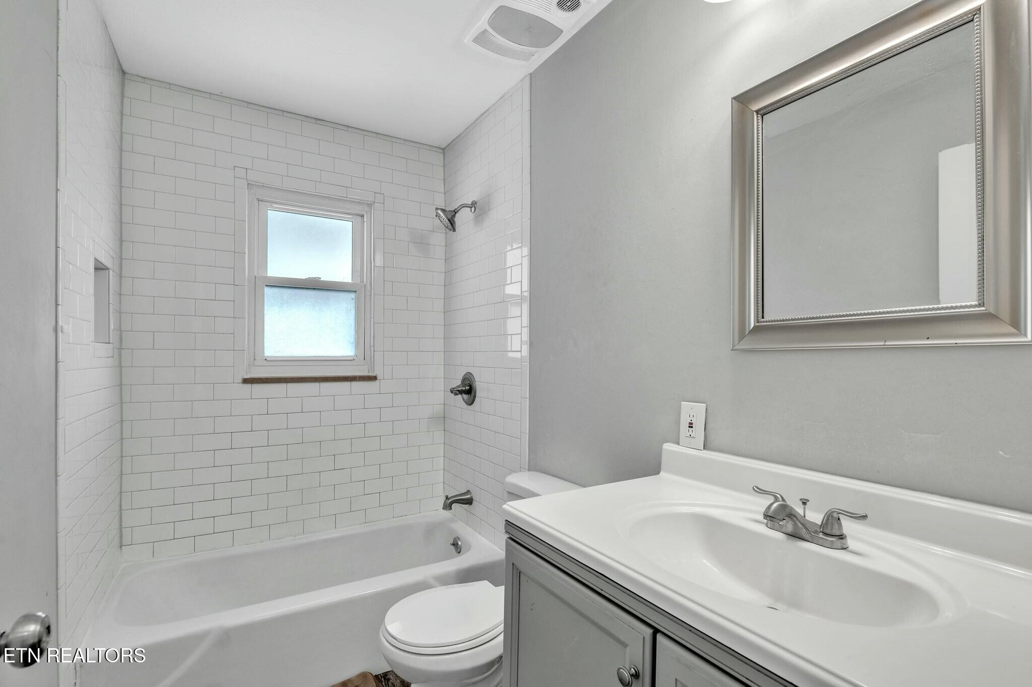 6553 E Garwood Circle Knoxville TN 37918