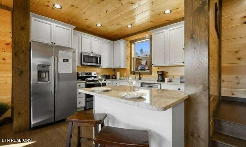 4521 Shangrila Way Sevierville TN 37876