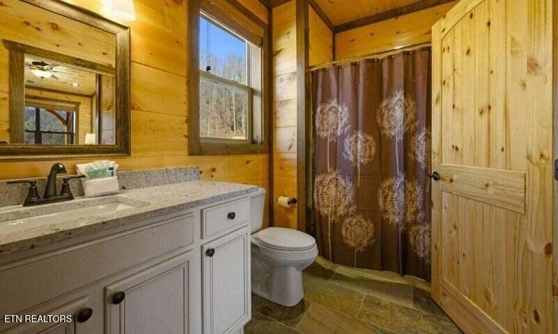 4521 Shangrila Way Sevierville TN 37876