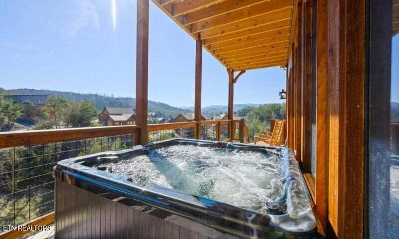 4521 Shangrila Way Sevierville TN 37876