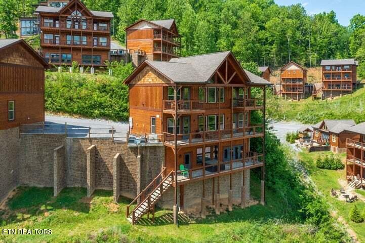 4521 Shangrila Way Sevierville TN 37876