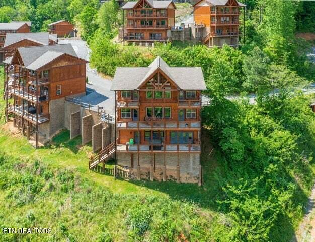 4521 Shangrila Way Sevierville TN 37876