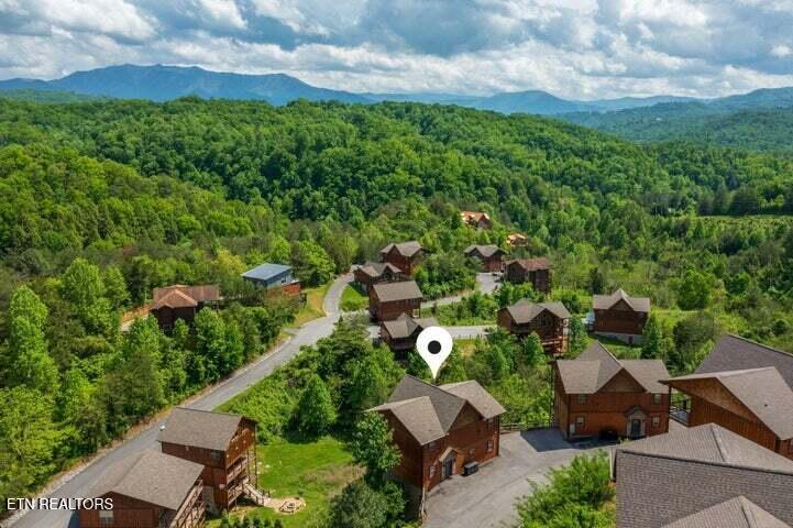 4521 Shangrila Way Sevierville TN 37876
