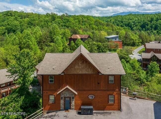 4521 Shangrila Way Sevierville TN 37876