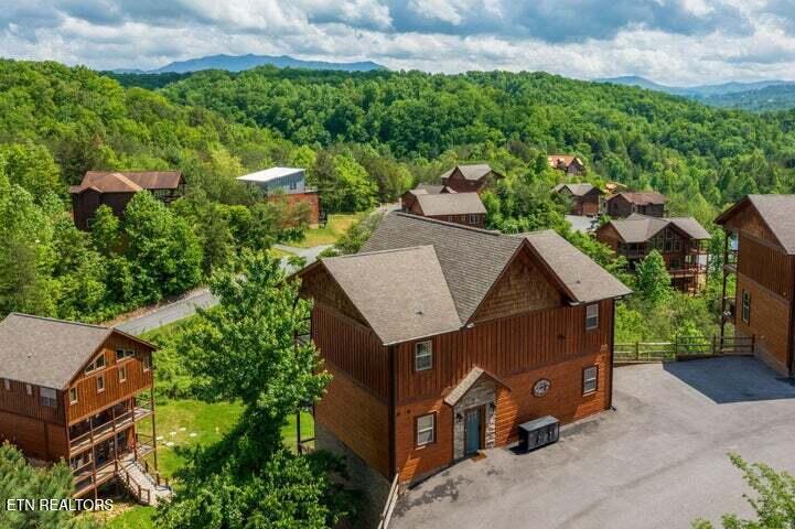 4521 Shangrila Way Sevierville TN 37876