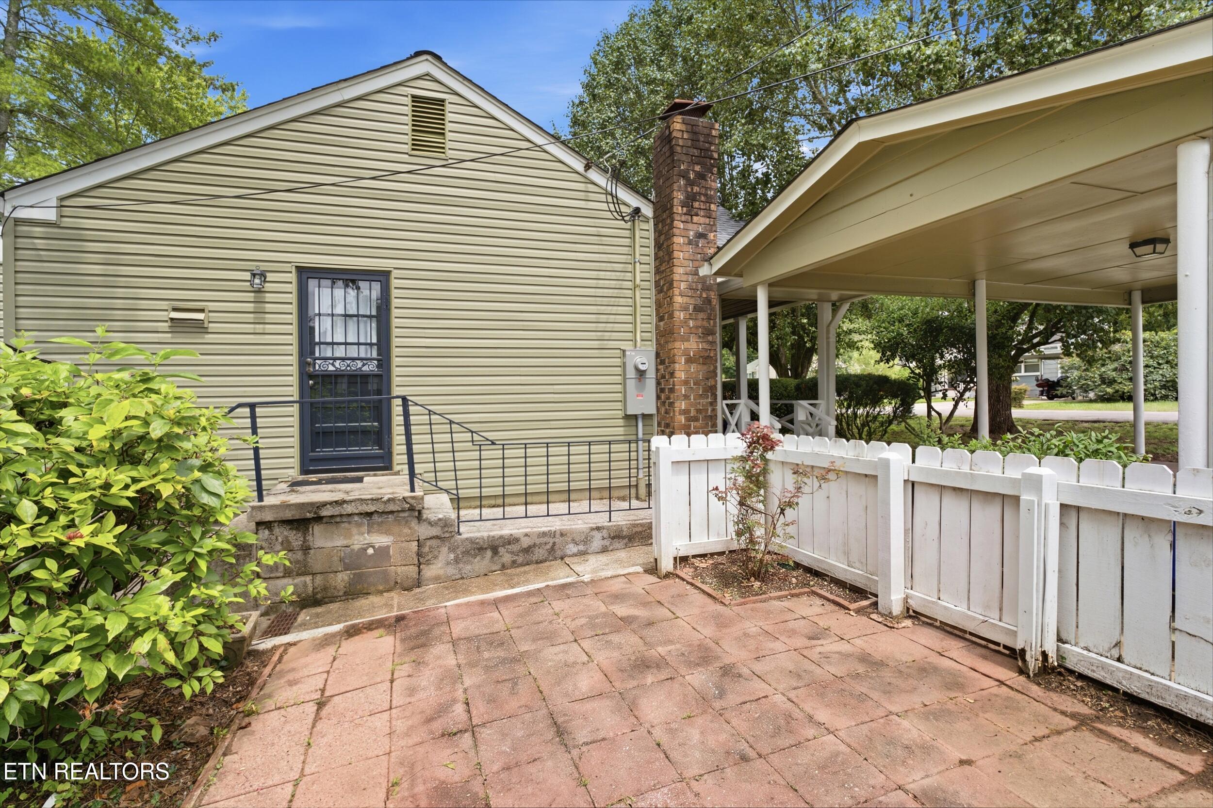 121 Salem Road Oak Ridge TN 37830