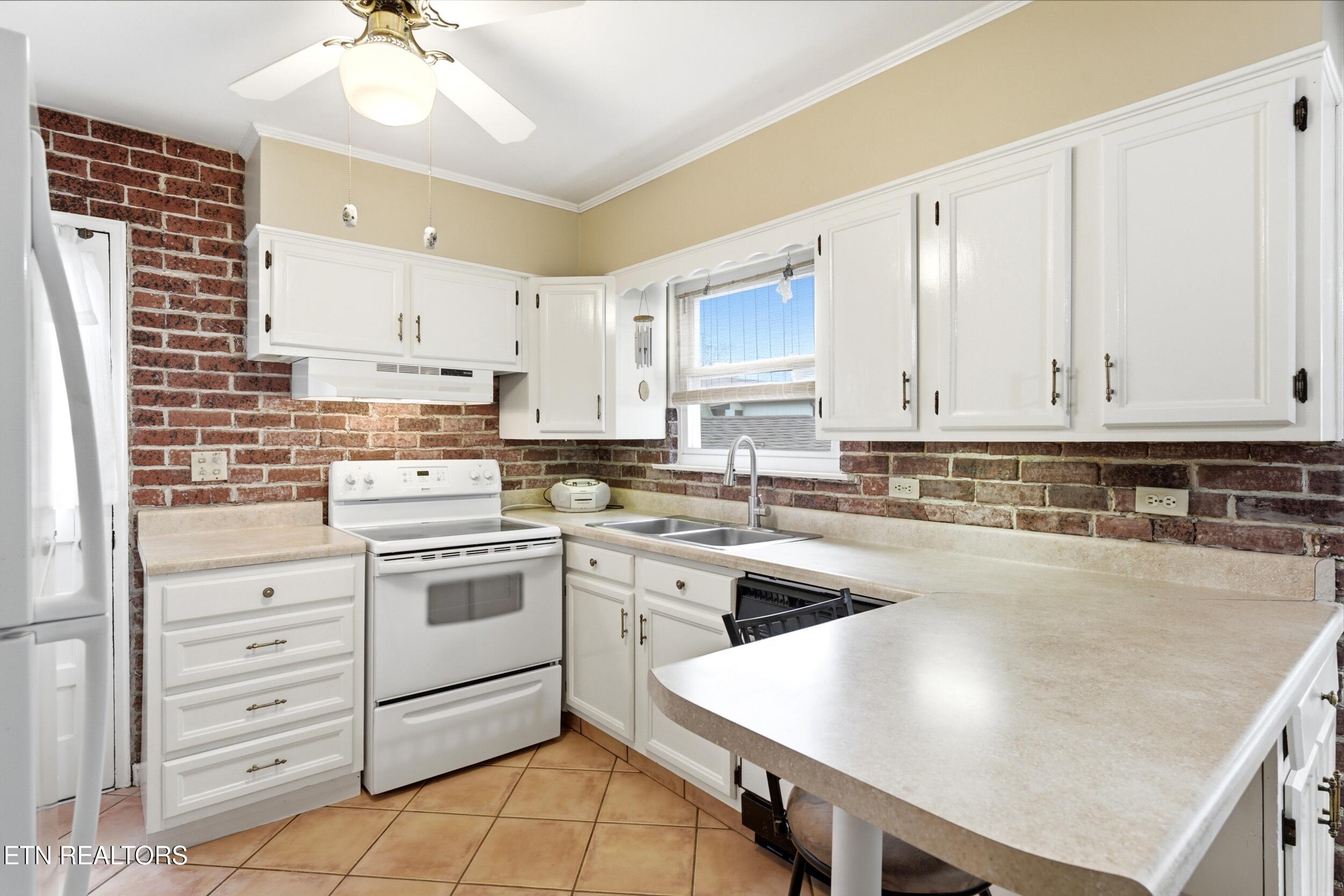 121 Salem Road Oak Ridge TN 37830