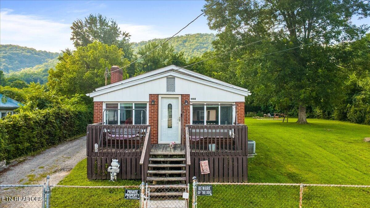 1008 W Walden Street Lafollette TN 37766