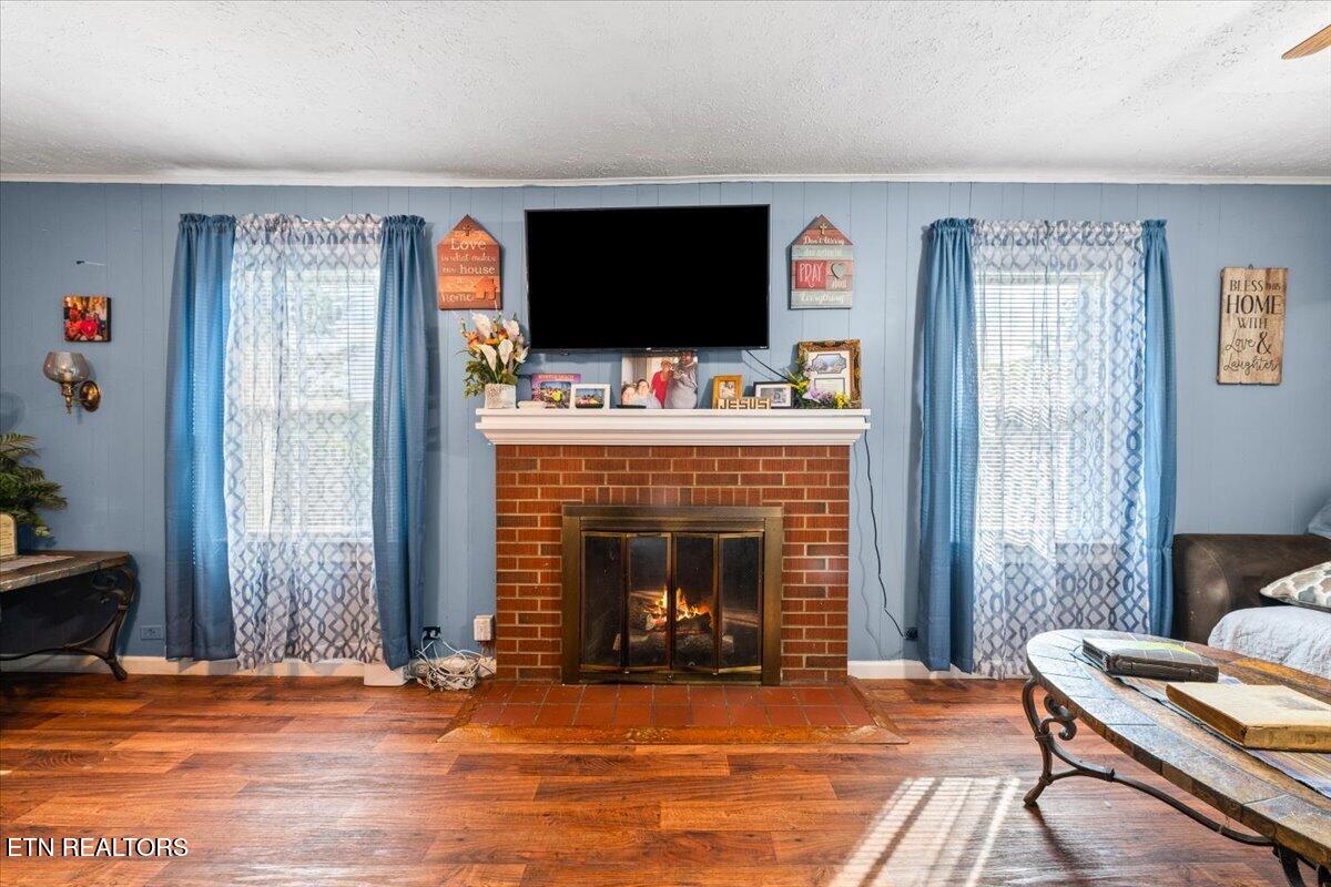 1008 W Walden Street Lafollette TN 37766