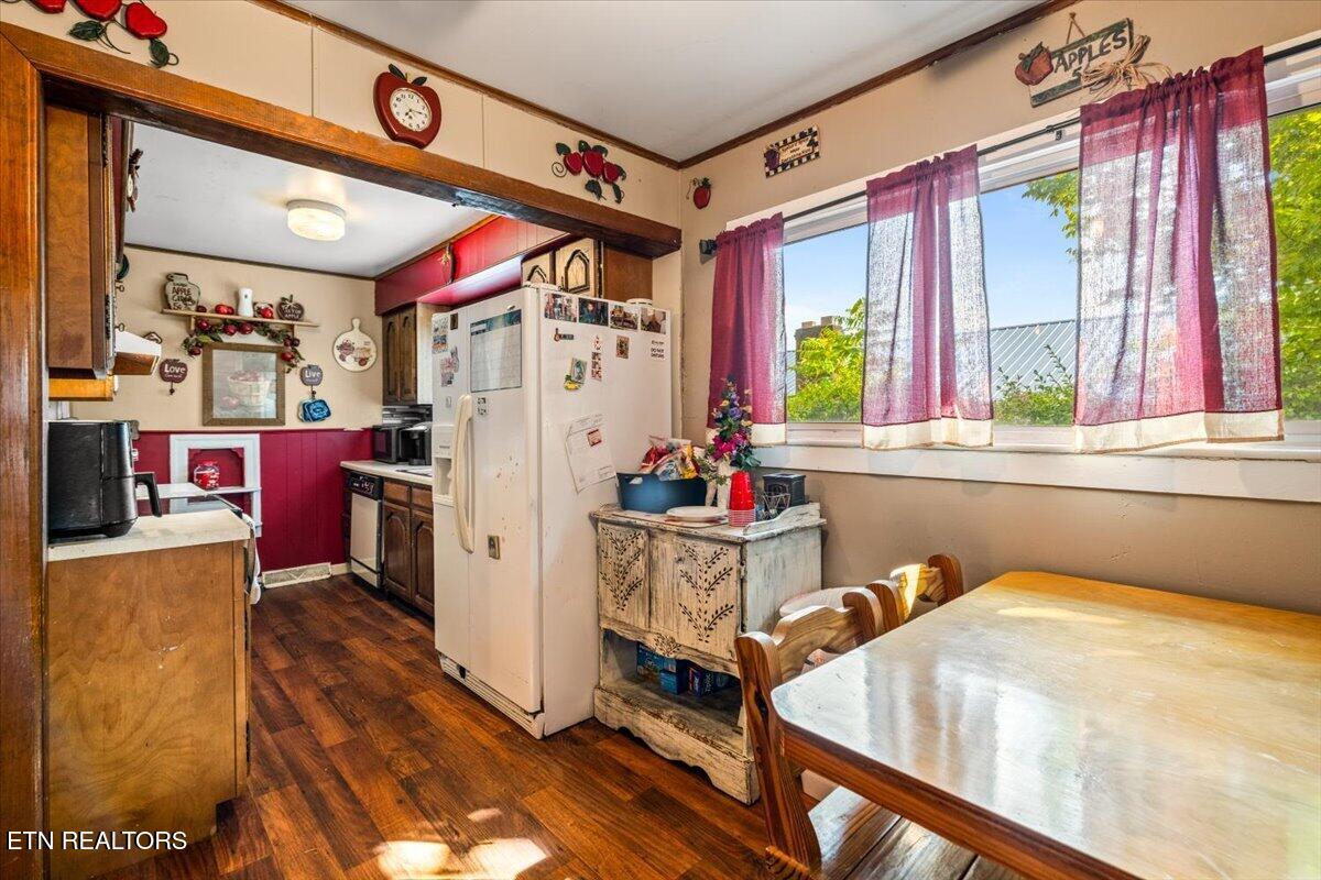 1008 W Walden Street Lafollette TN 37766