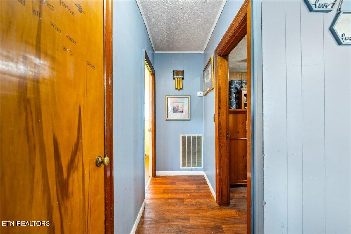 1008 W Walden Street Lafollette TN 37766