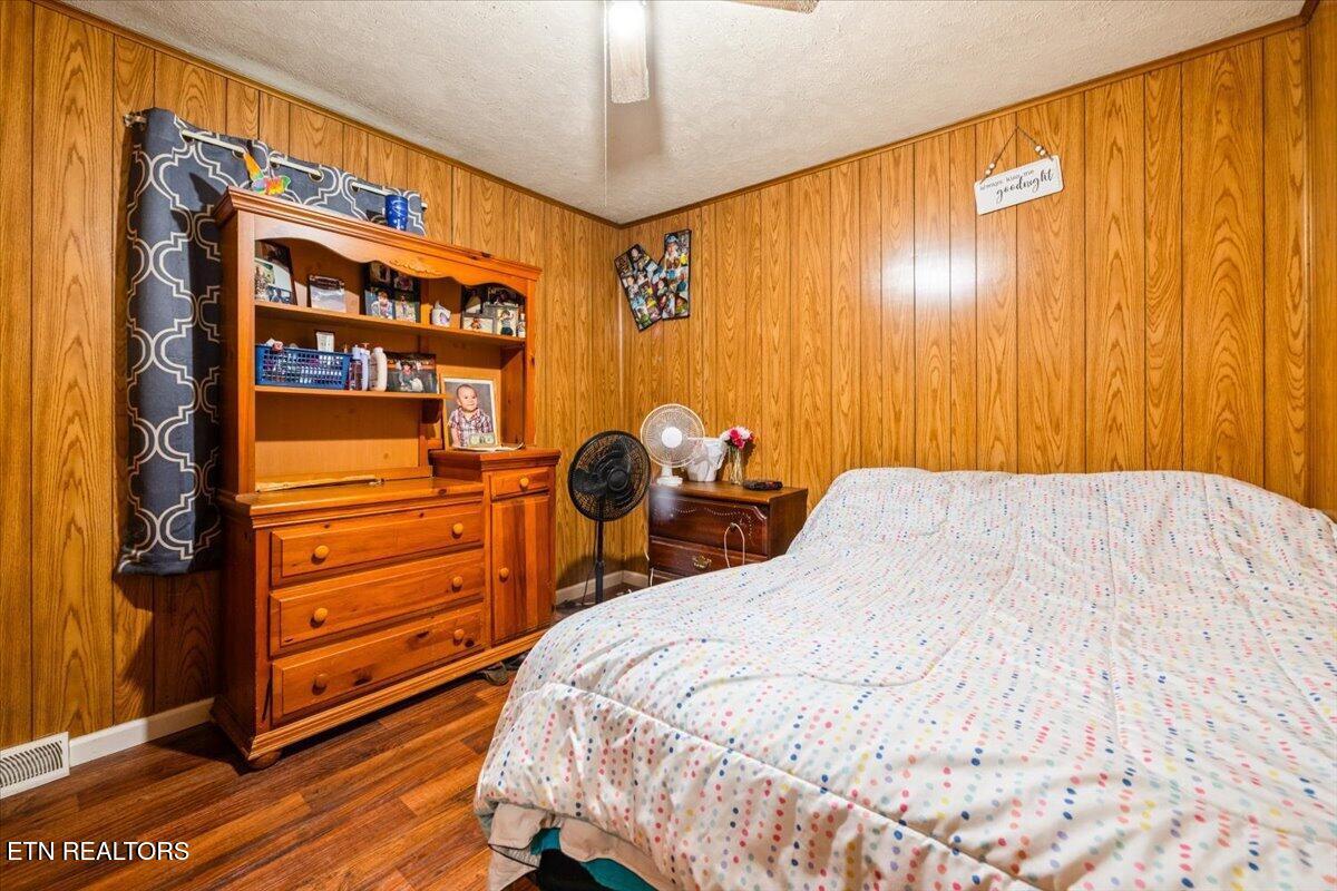 1008 W Walden Street Lafollette TN 37766
