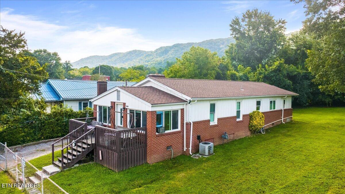1008 W Walden Street Lafollette TN 37766