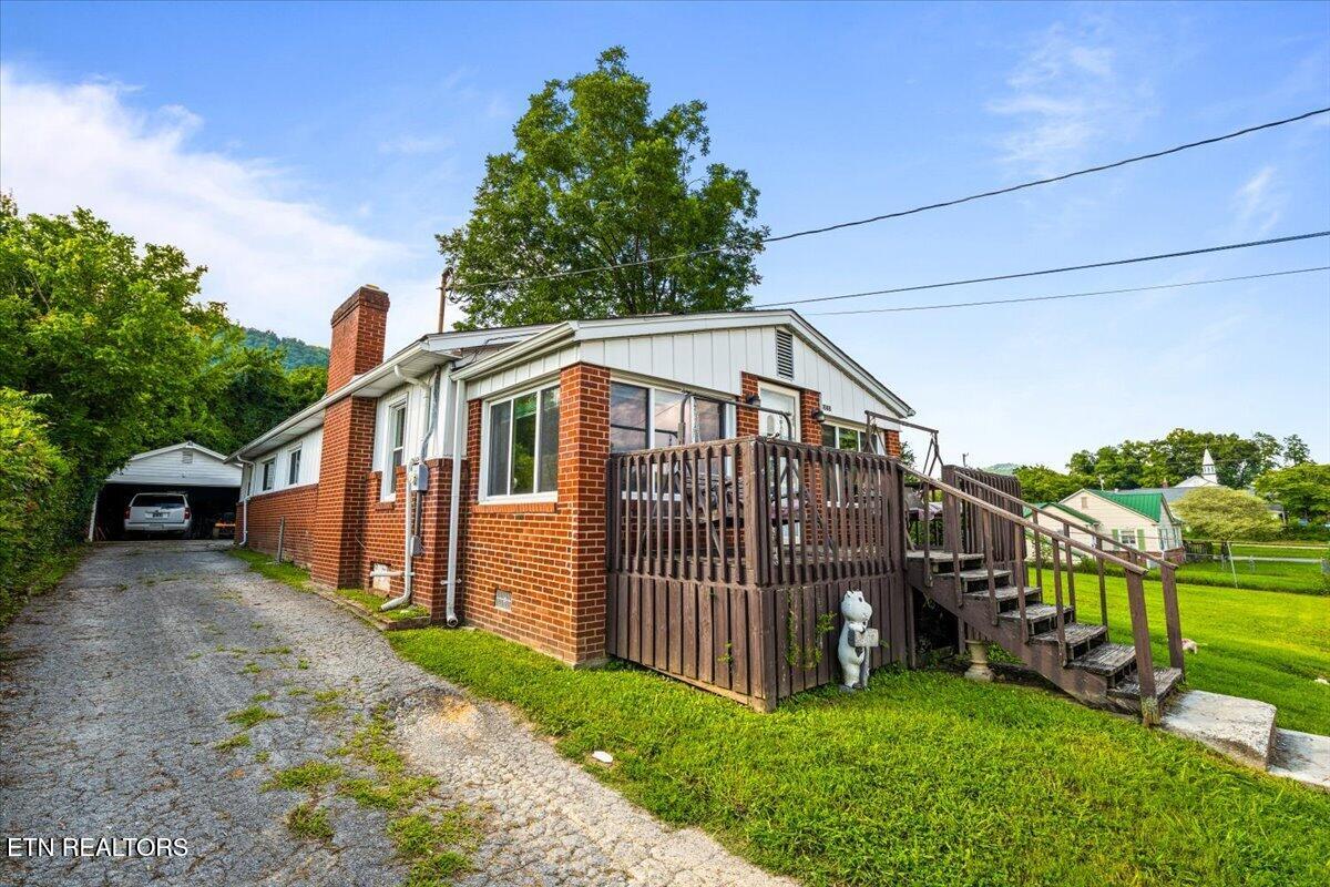 1008 W Walden Street Lafollette TN 37766
