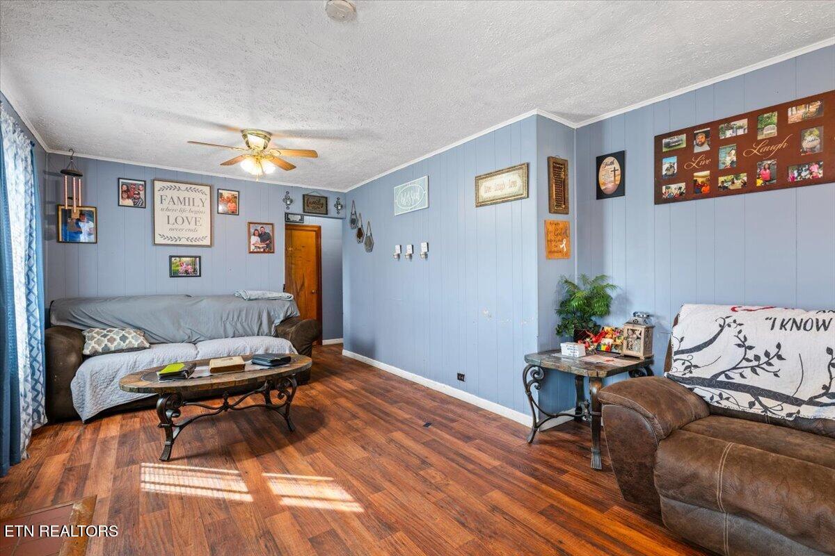 1008 W Walden Street Lafollette TN 37766
