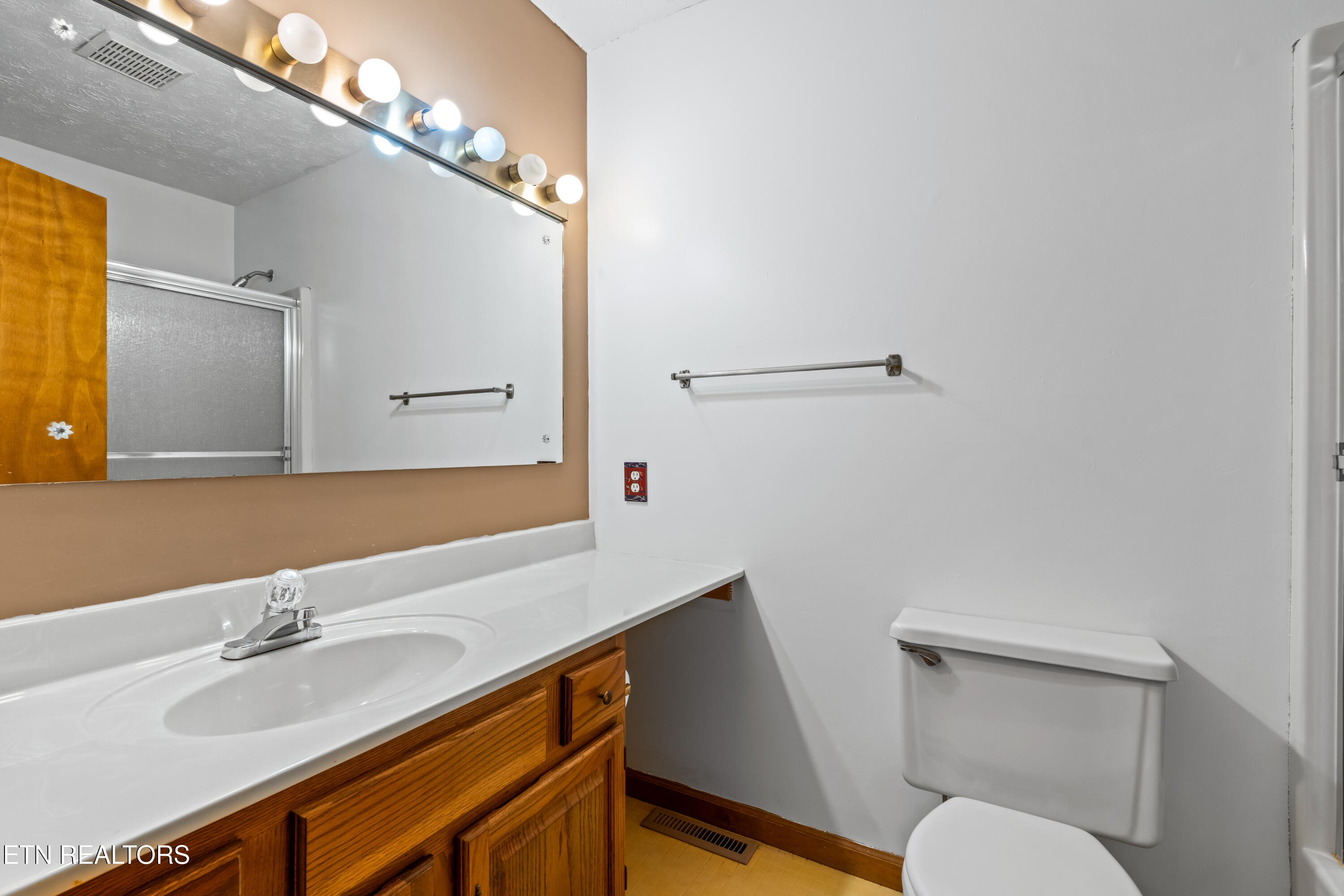 242 Mohawk Circle Seymour TN 37865