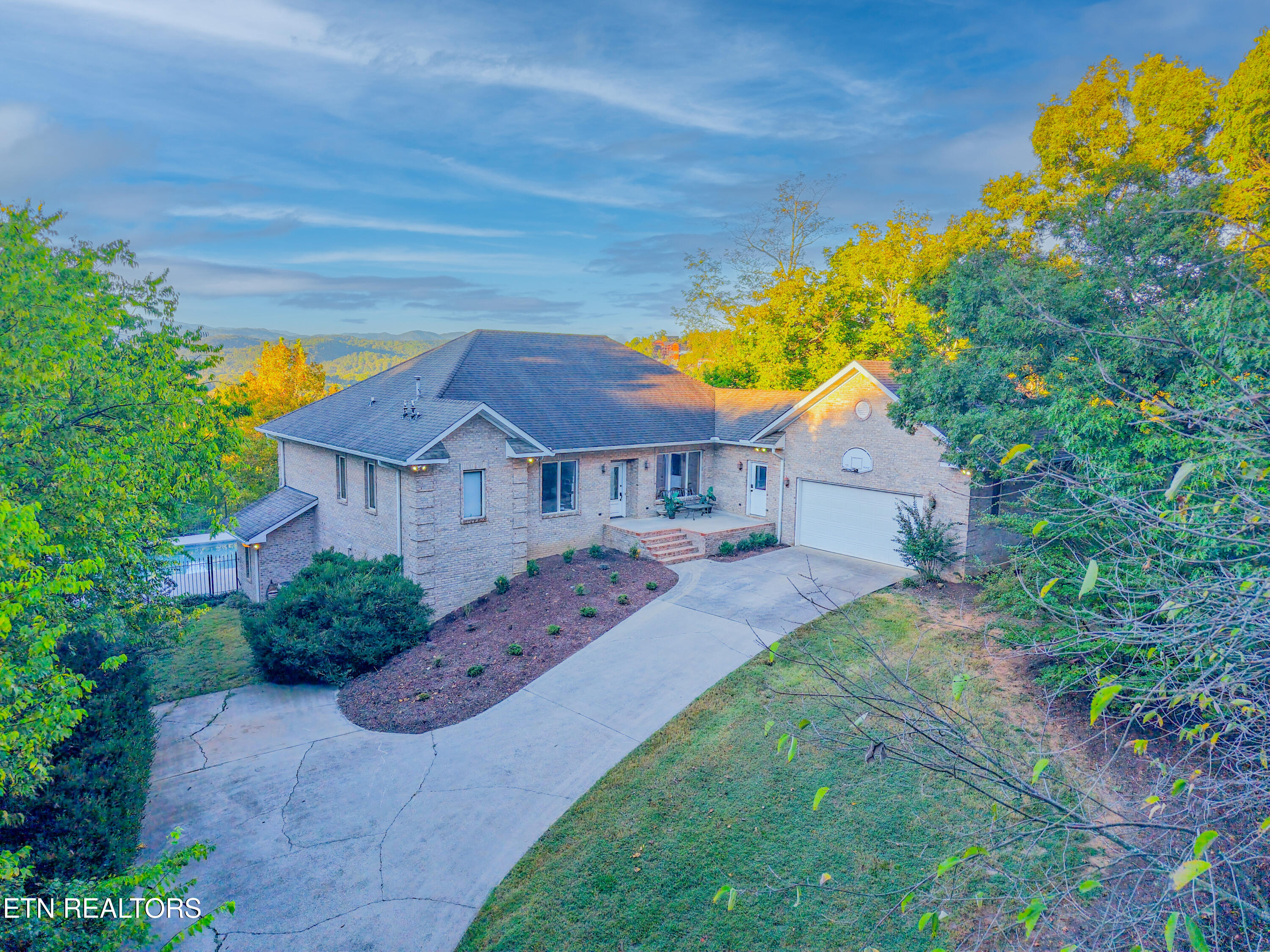310 Teague Sevierville TN 37862