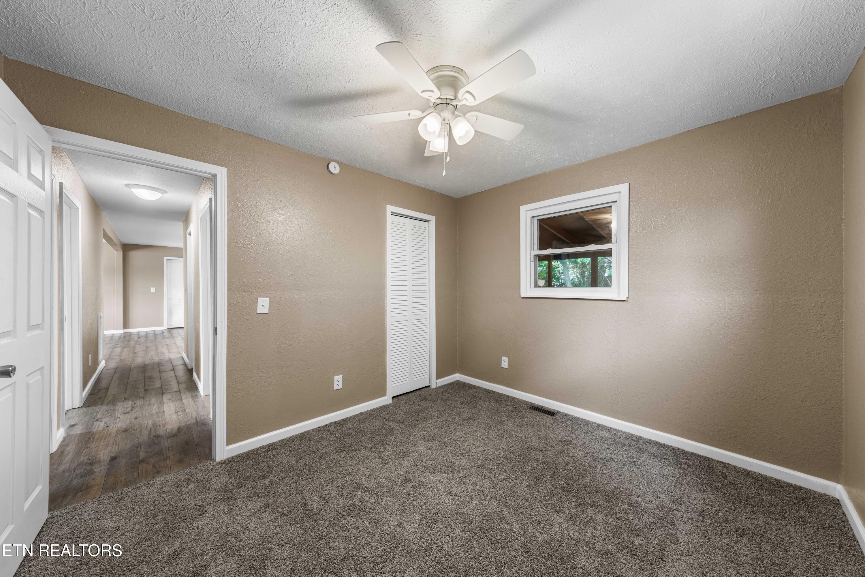 232 E Robbins Street Jellico TN 37762