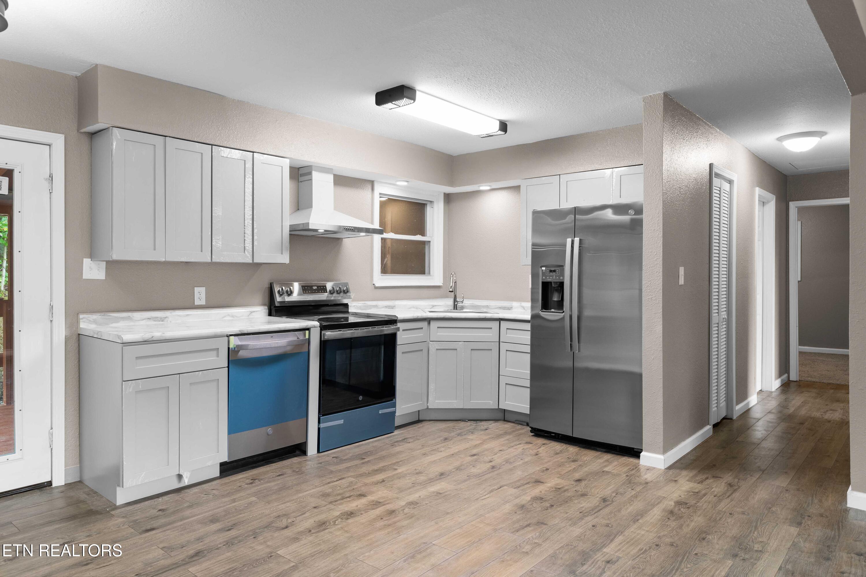 232 E Robbins Street Jellico TN 37762