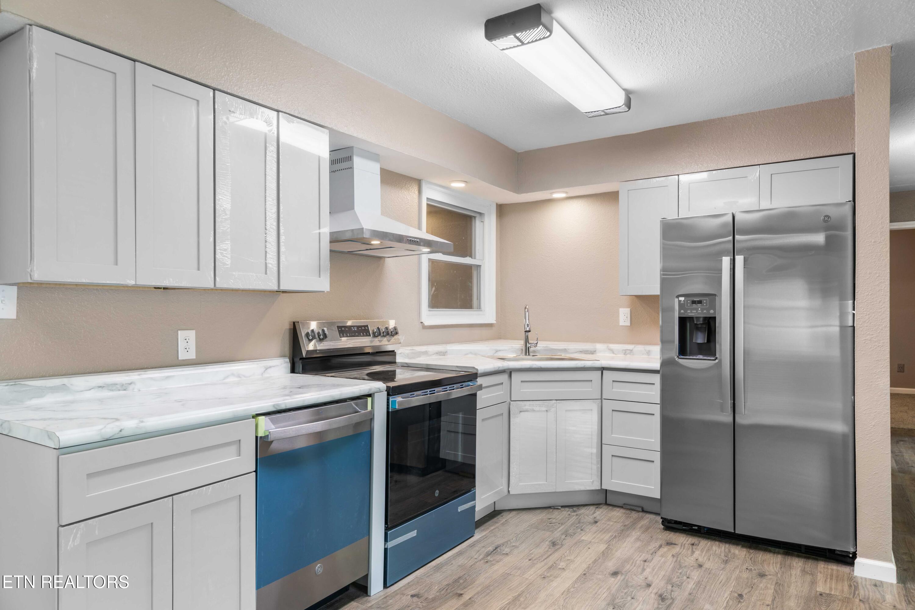 232 E Robbins Street Jellico TN 37762