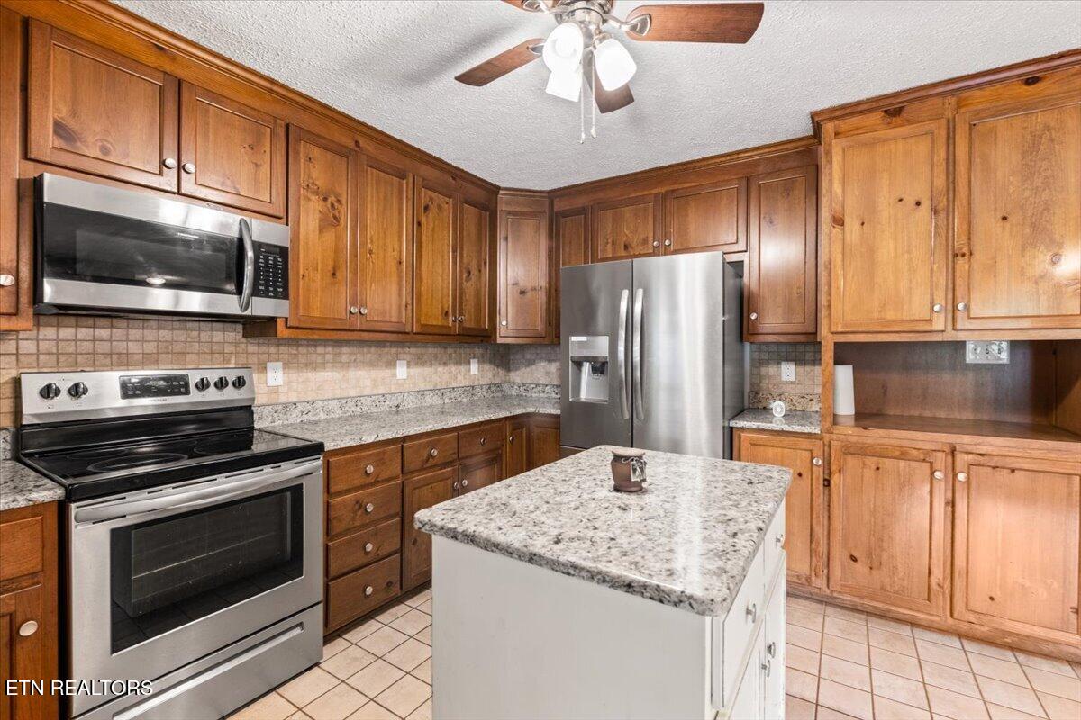 219 Patty Hill Road Caryville TN 37714