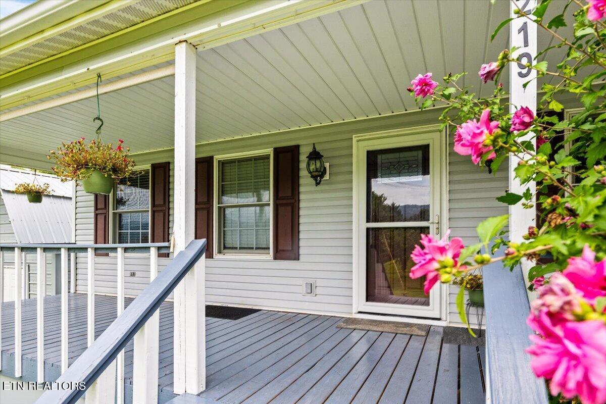 219 Patty Hill Road Caryville TN 37714