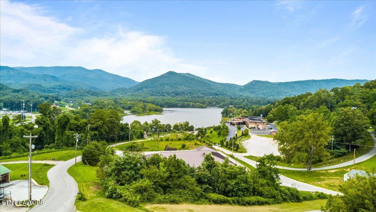 219 Patty Hill Road Caryville TN 37714