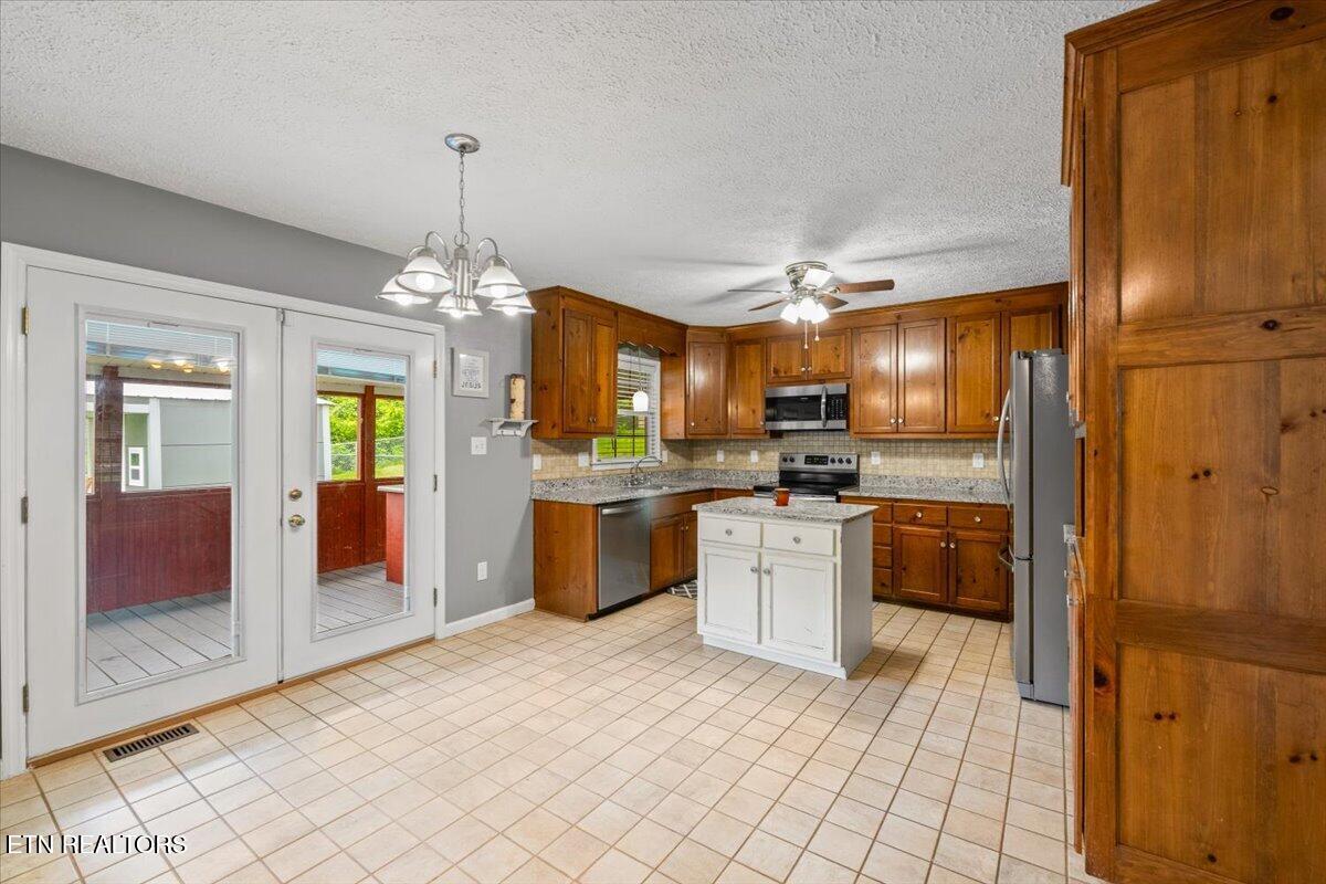 219 Patty Hill Road Caryville TN 37714