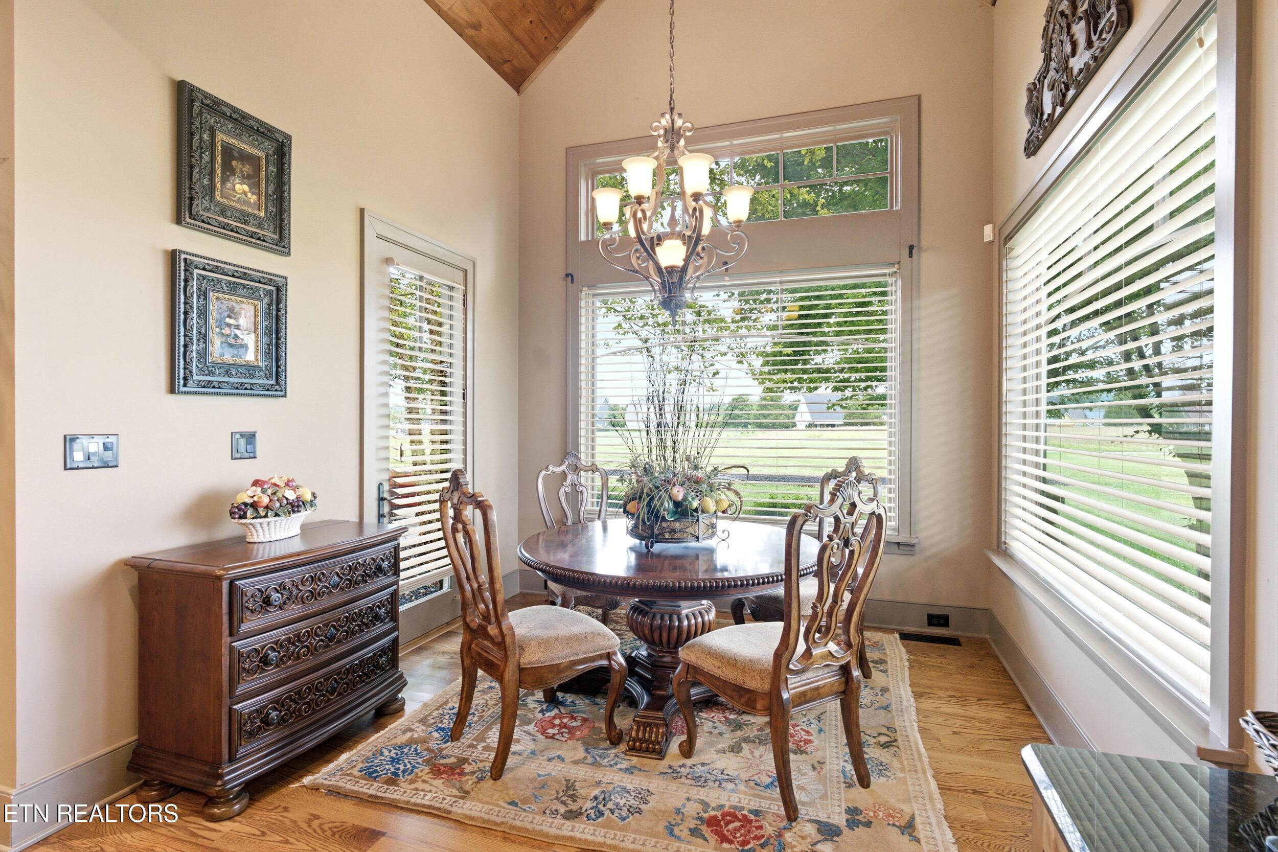 593 Old Barn Lane Loudon TN 37774
