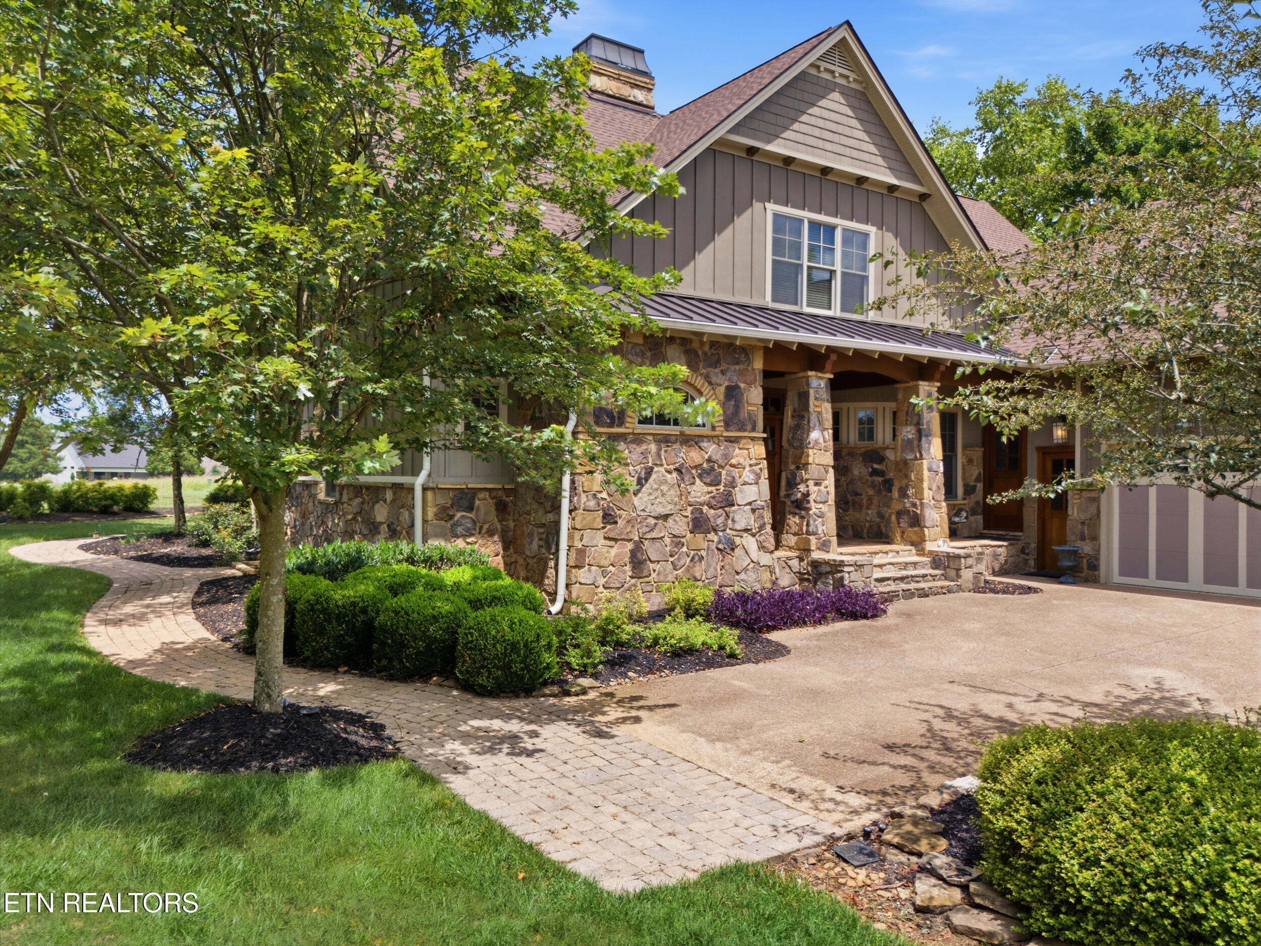 593 Old Barn Lane Loudon TN 37774