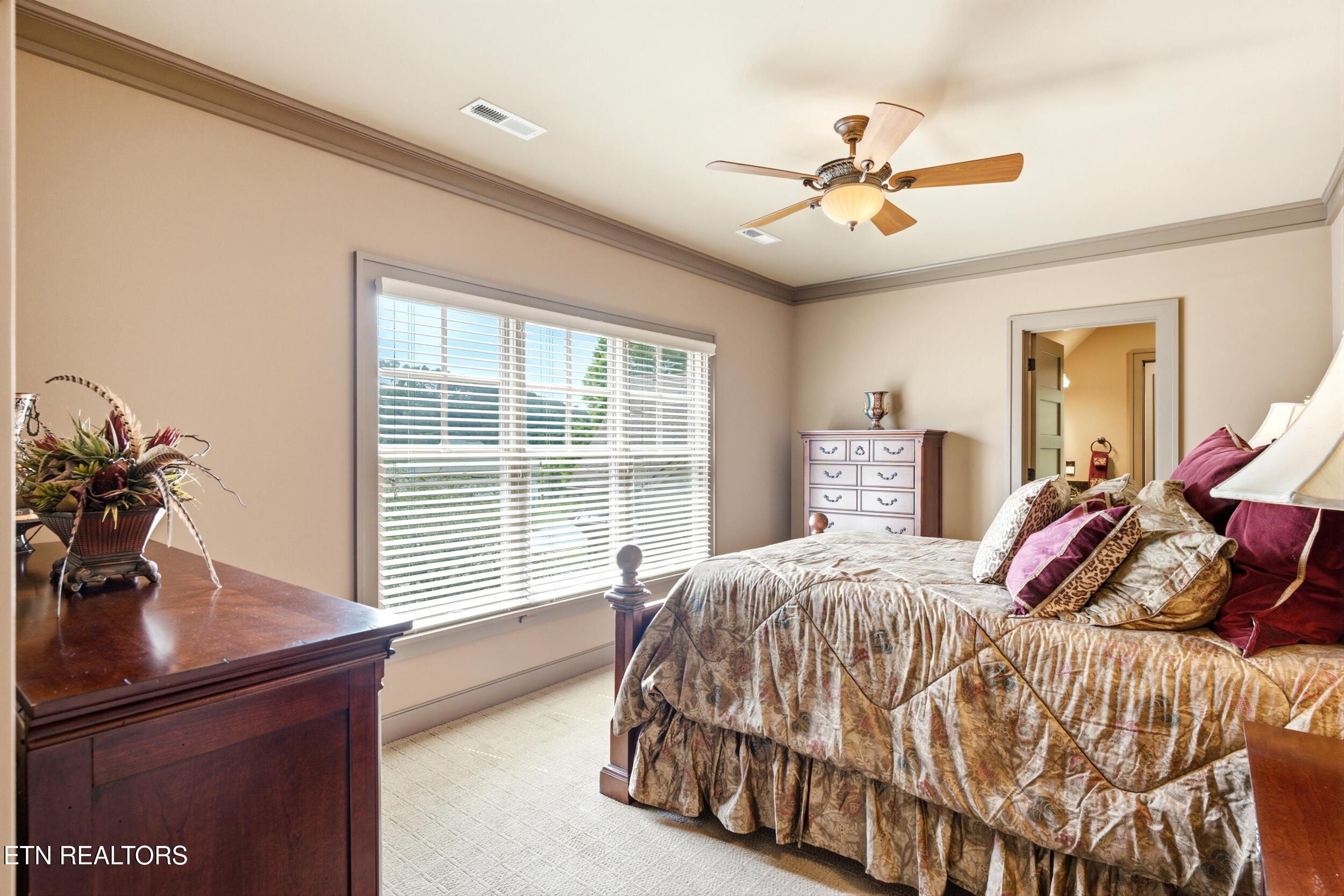 593 Old Barn Lane Loudon TN 37774