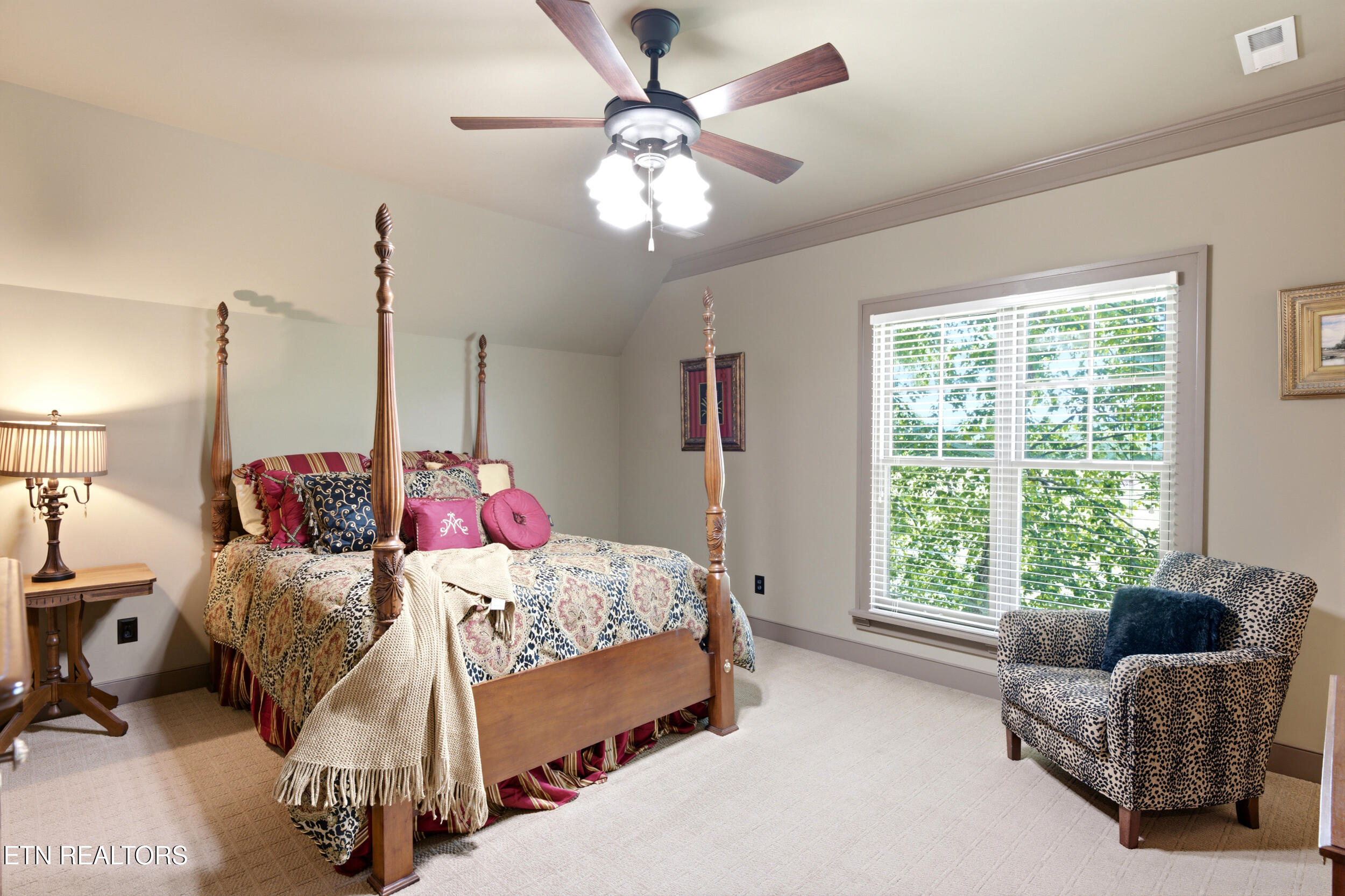 593 Old Barn Lane Loudon TN 37774