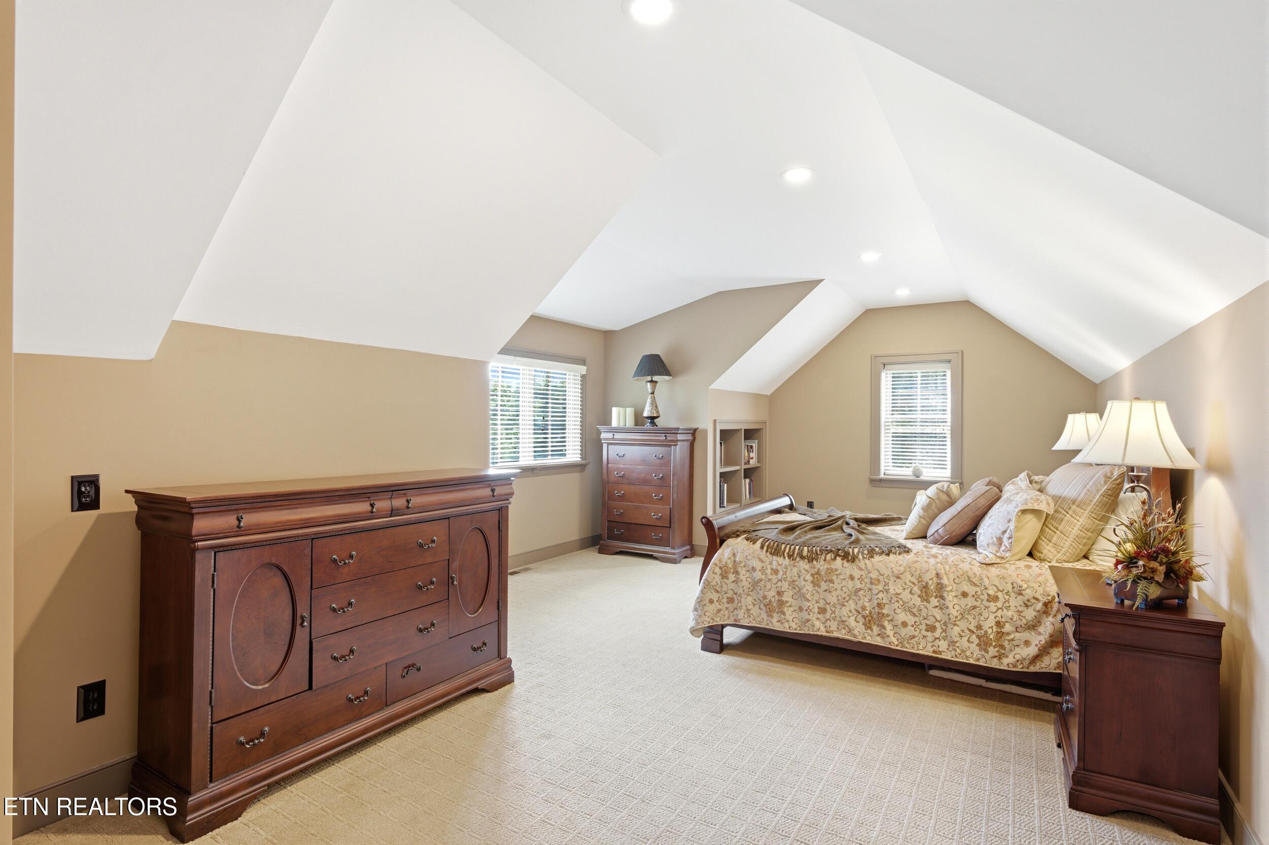 593 Old Barn Lane Loudon TN 37774