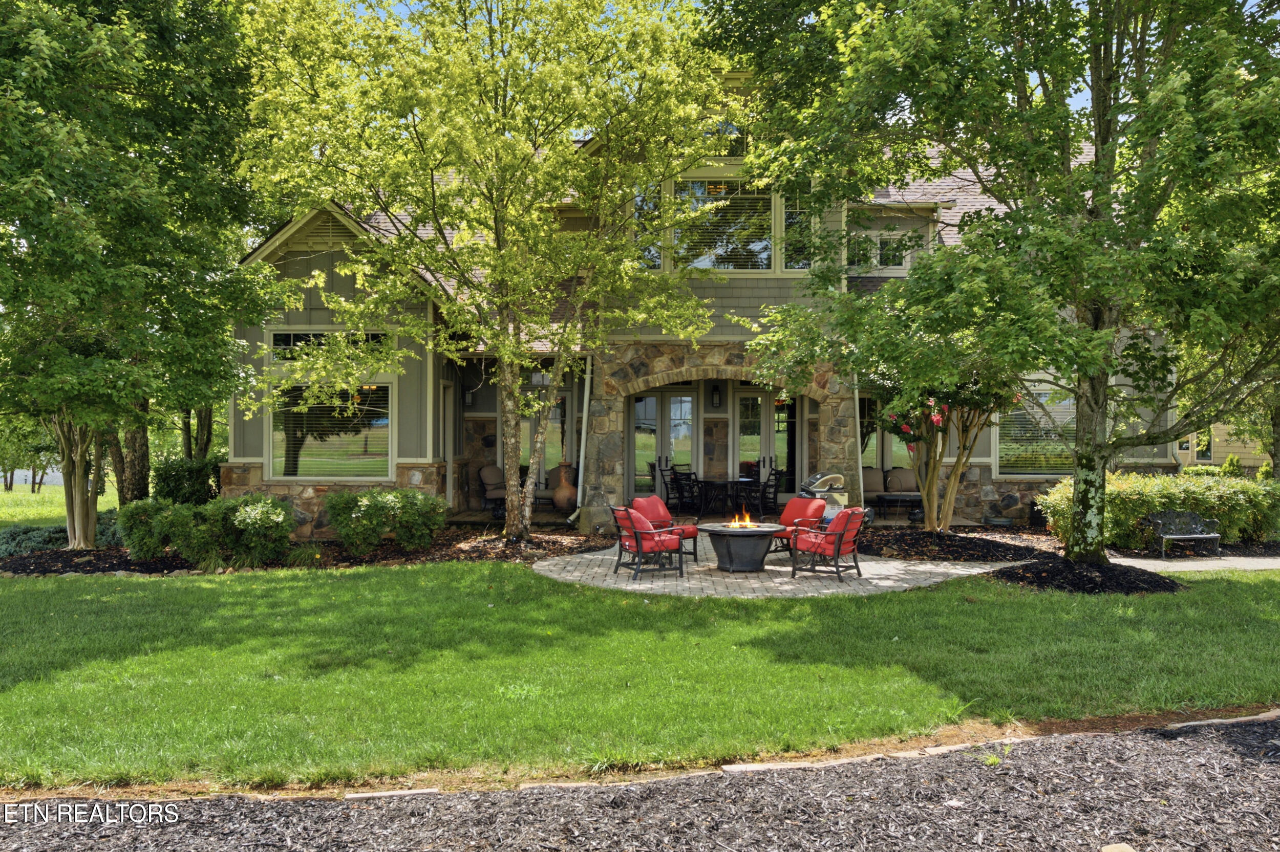 593 Old Barn Lane Loudon TN 37774