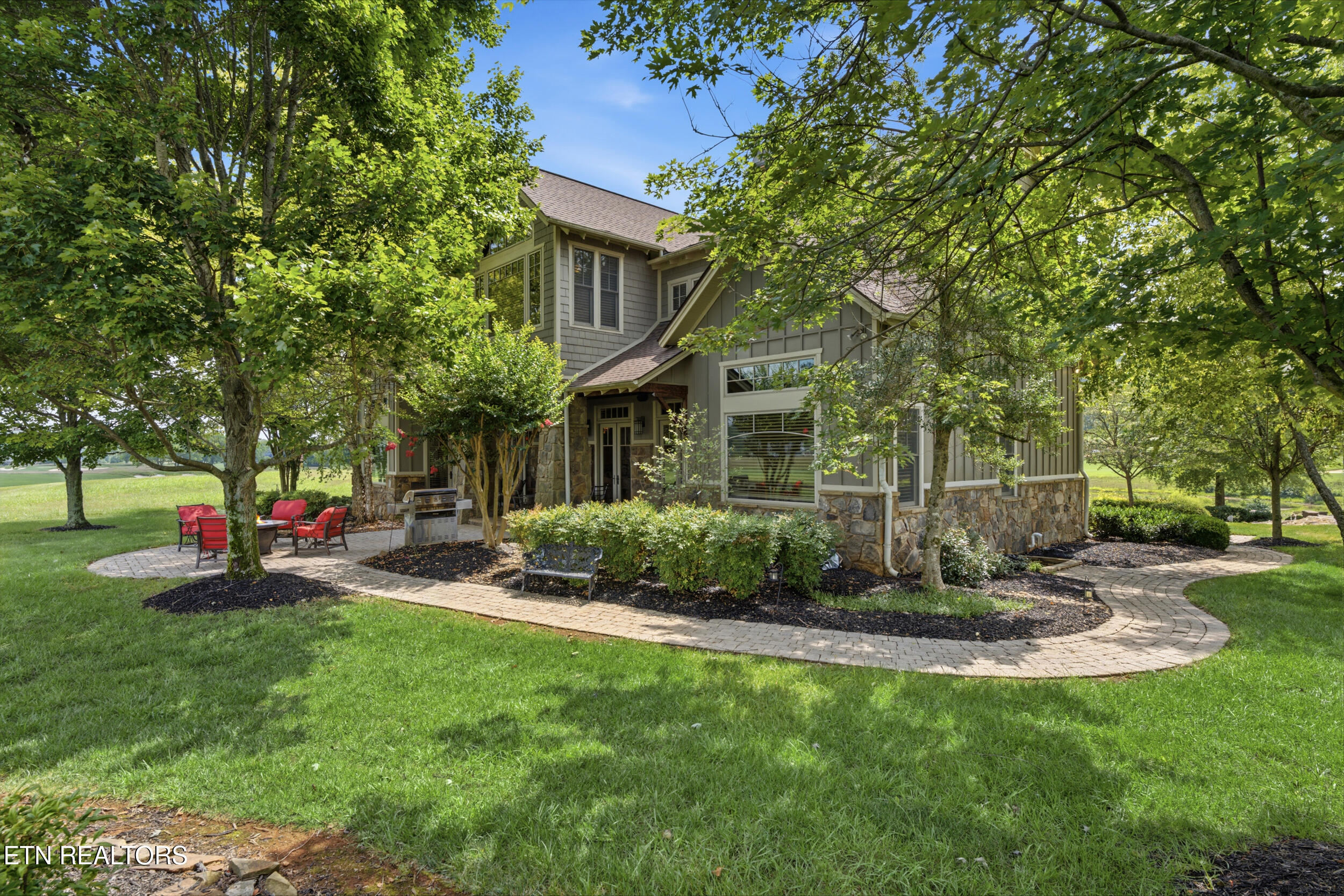 593 Old Barn Lane Loudon TN 37774