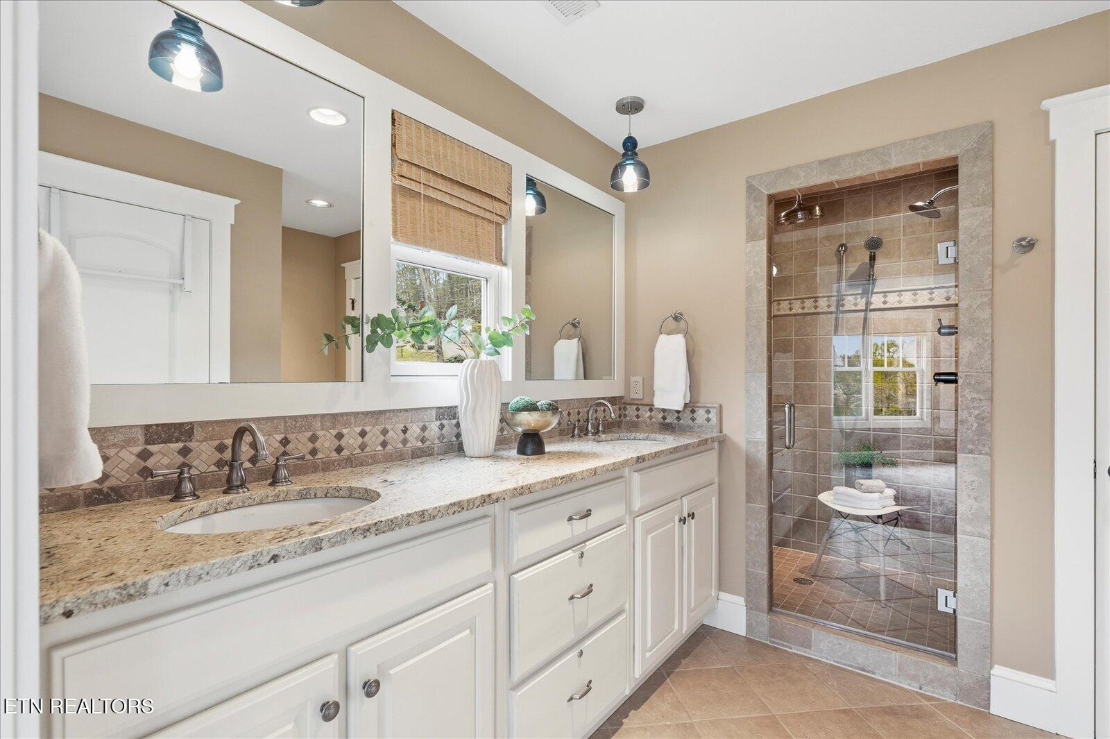 302 Key Cove Road Spring City TN 37381