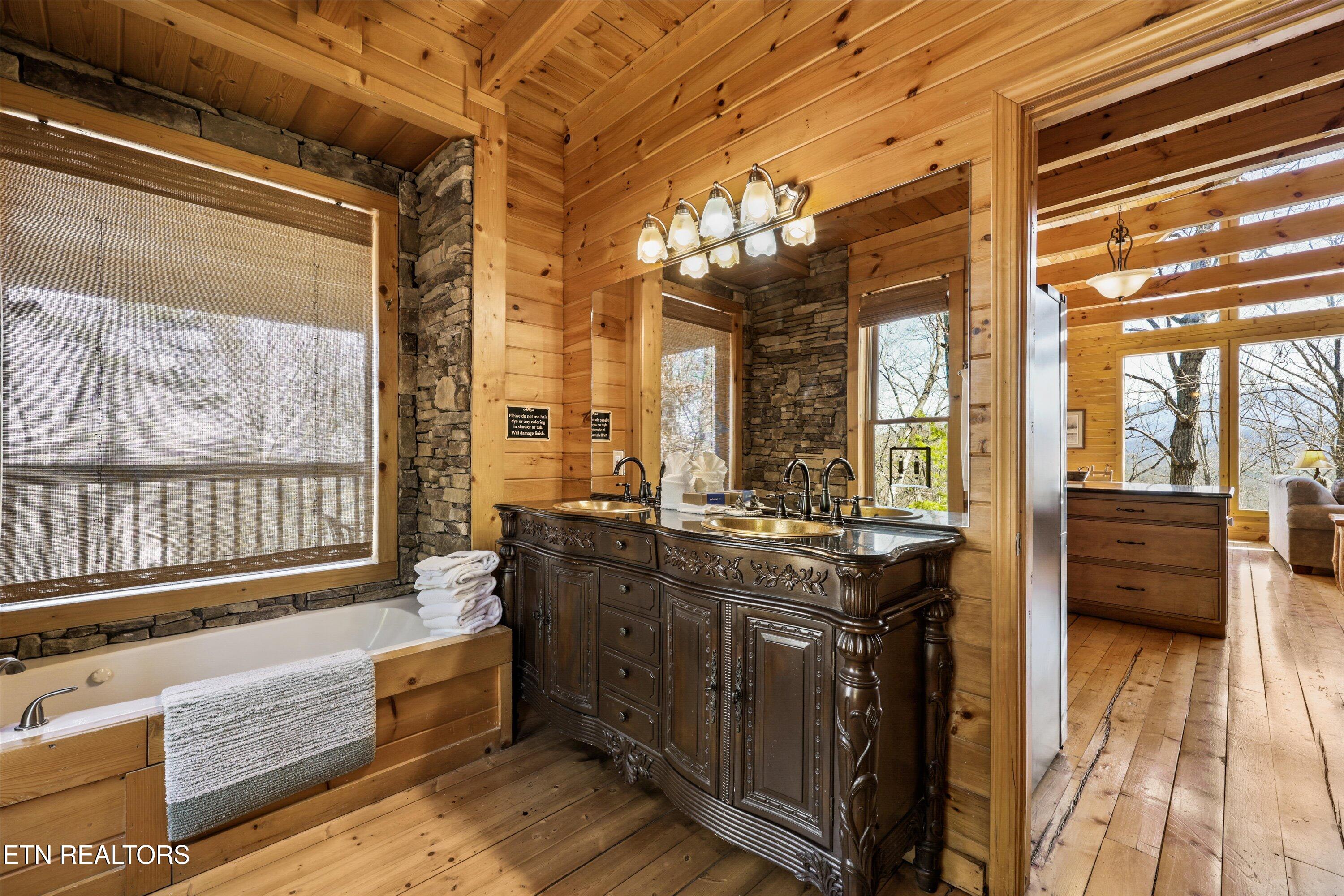 1009 Vista Drive Gatlinburg TN 37738