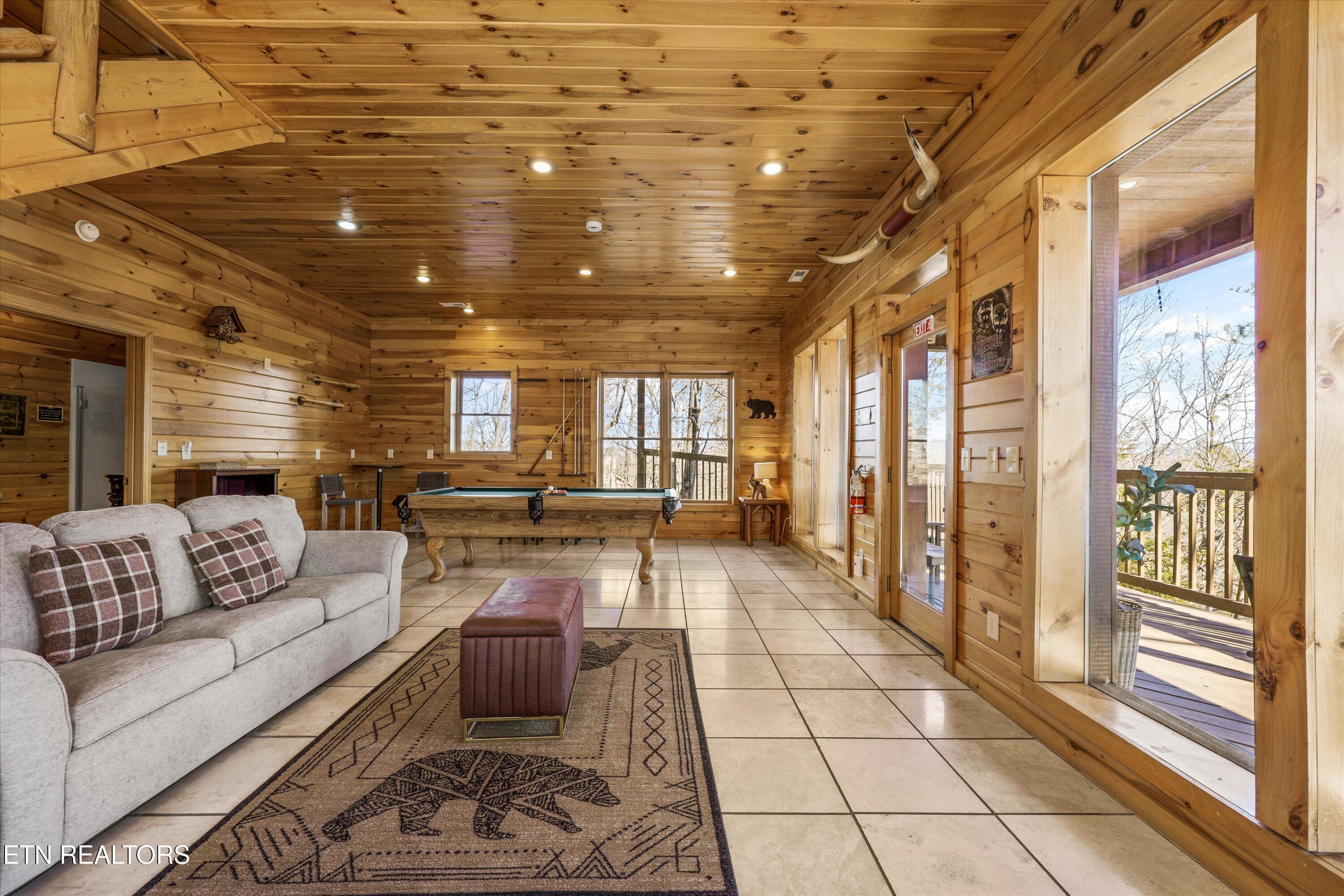 1009 Vista Drive Gatlinburg TN 37738