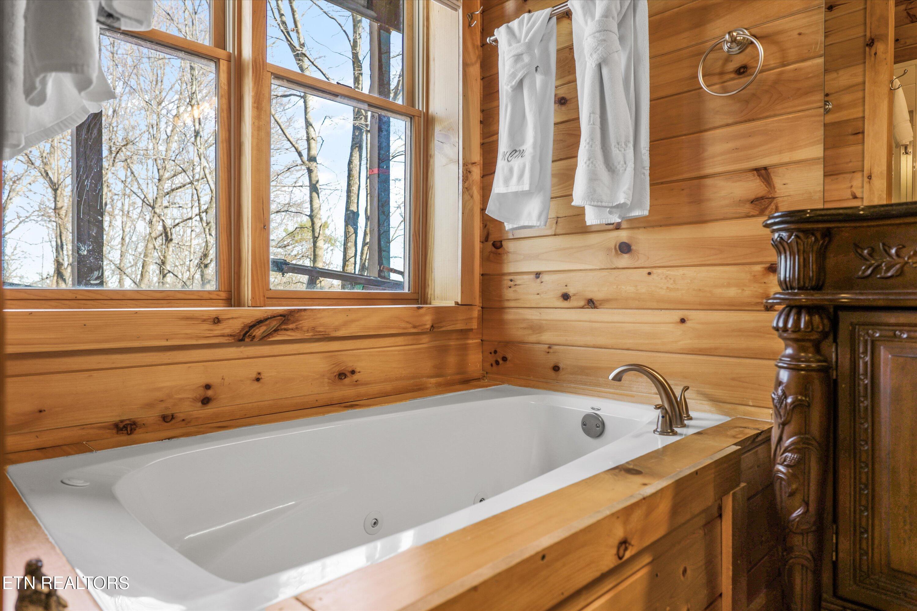 1009 Vista Drive Gatlinburg TN 37738